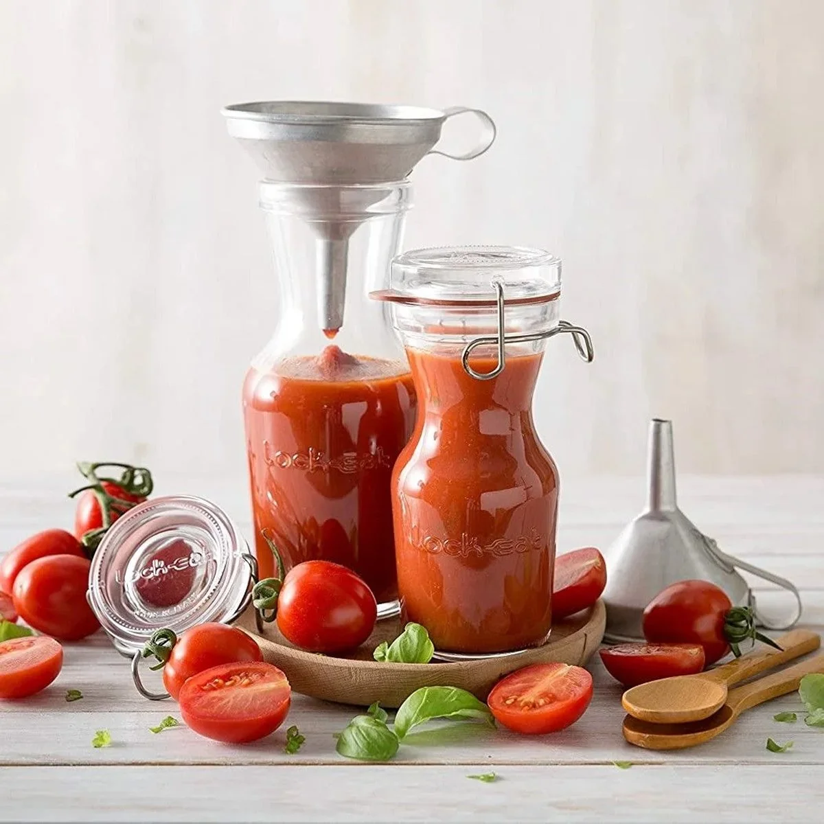 Luigi Bormioli Lock-Eat Juice Jars (Set of 6) | 17oz