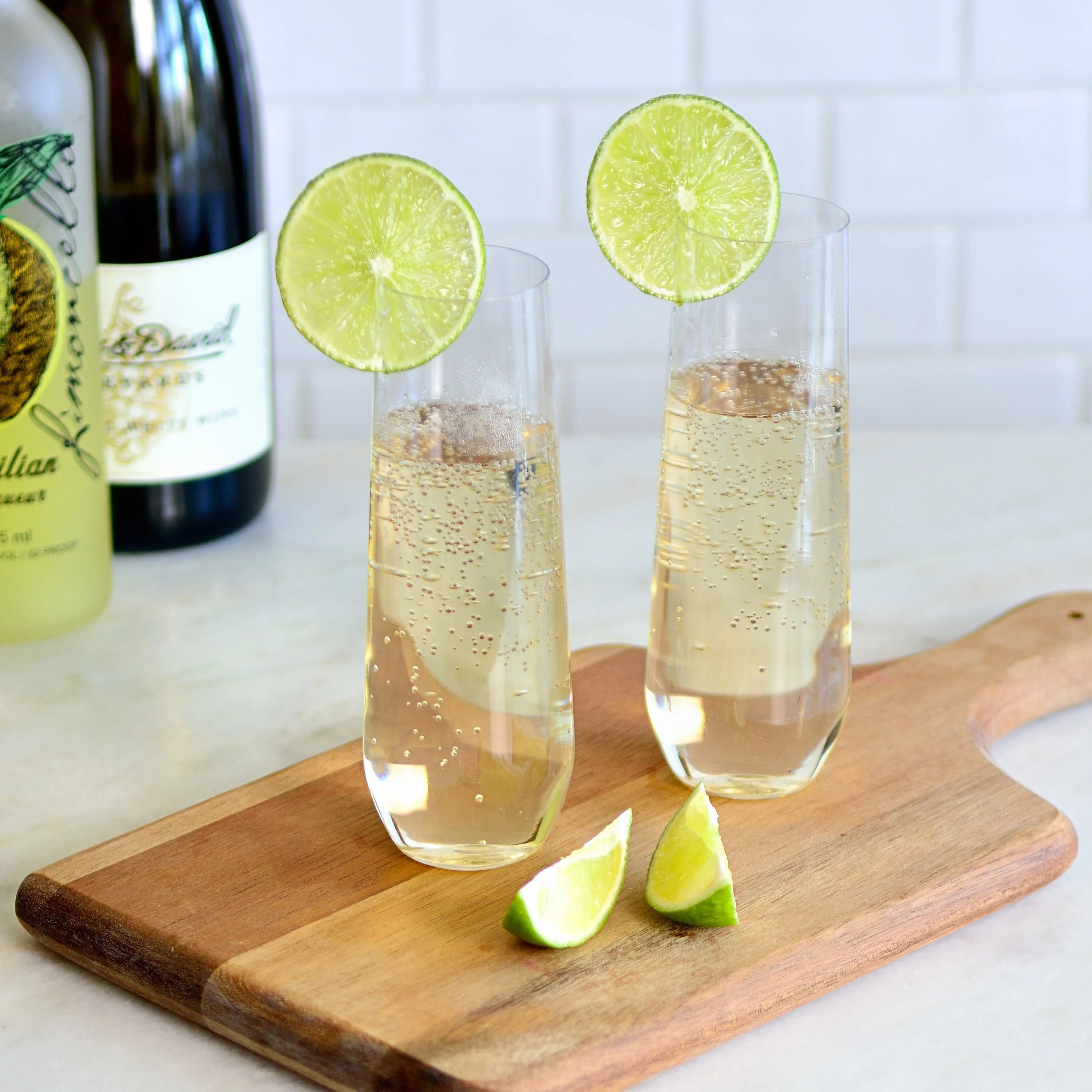 15 pack Shatterproof Champagne Flute 9 Ounce, Plastic Champagne Flutes, Champagne Glasses, Recyclable Champagne Plastic Cup YE391.552