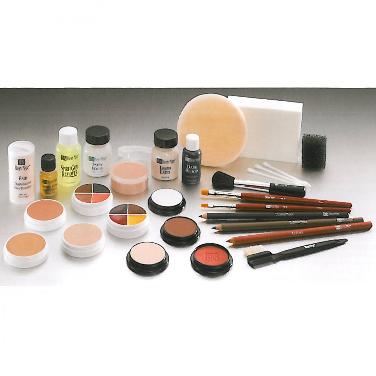 Ben Nye Theatrical Pro Makeup Kit, Light-Medium