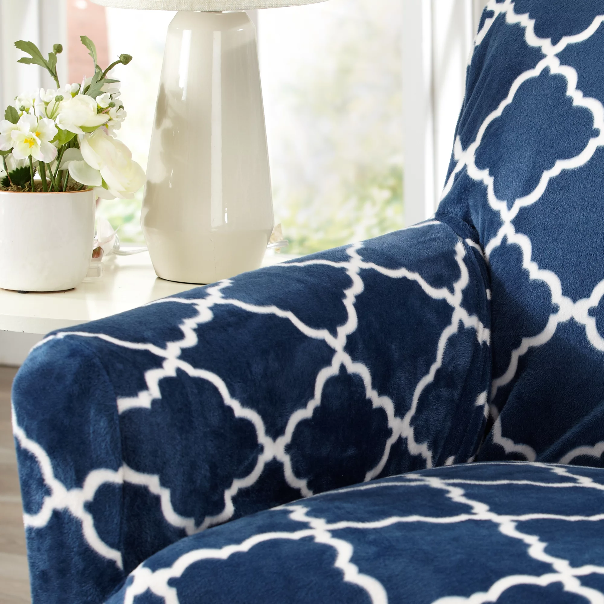Great Bay Home Stretch Printed Velvet Plush Washable Sofa Slipcover  (Sofa, Lattice - Navy)