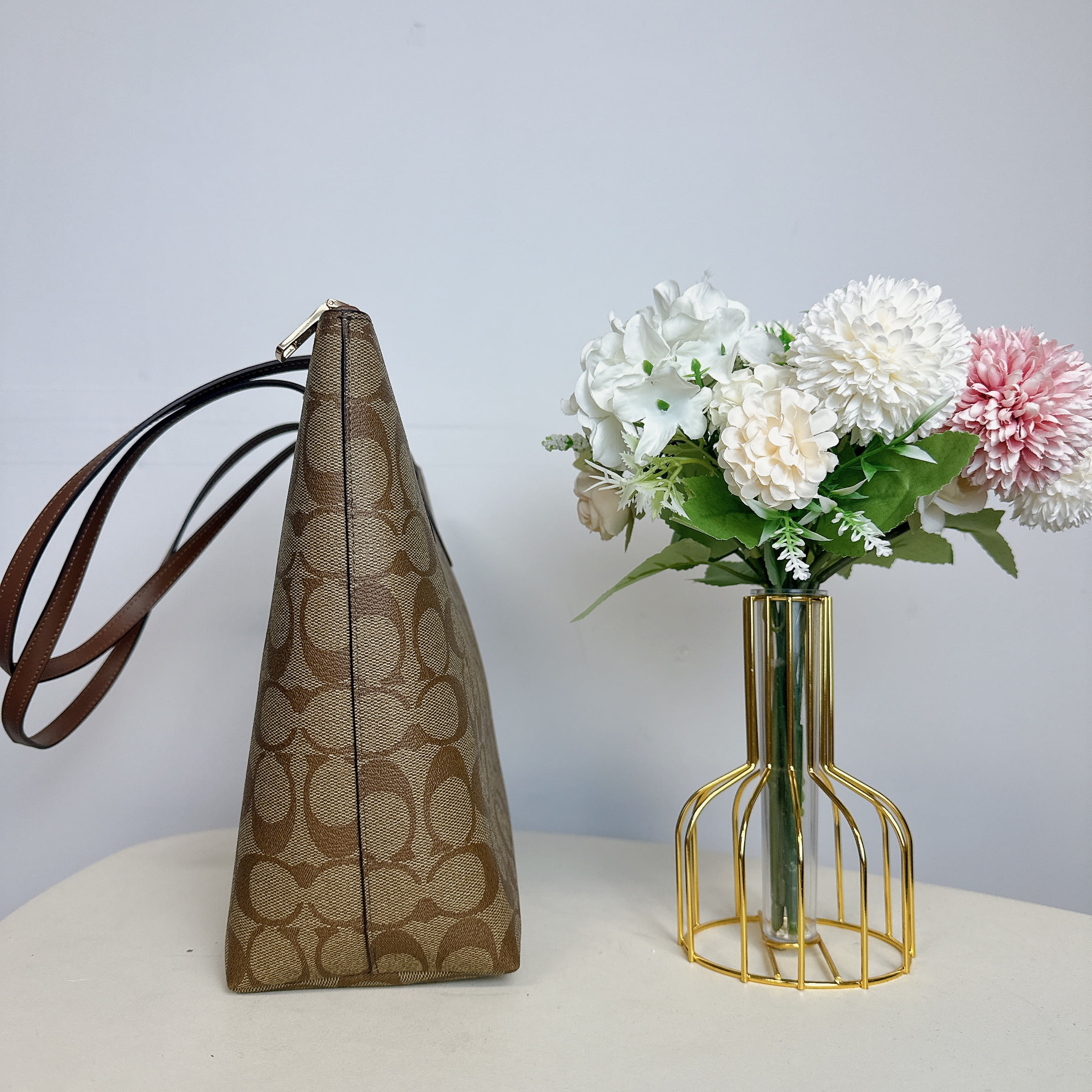 Coach Womens Outline Signature Zip Tote (Khaki Saddle2)