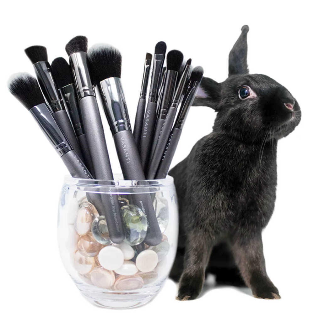 vasanti angled flat top foundation - full coverage brush