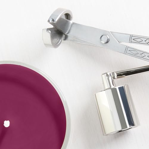 Yankee Candle Sparkling Cinnamon, Christmas Scented Candle, 22oz Large Jar with up to 150 Hour Burn Time, Giftable