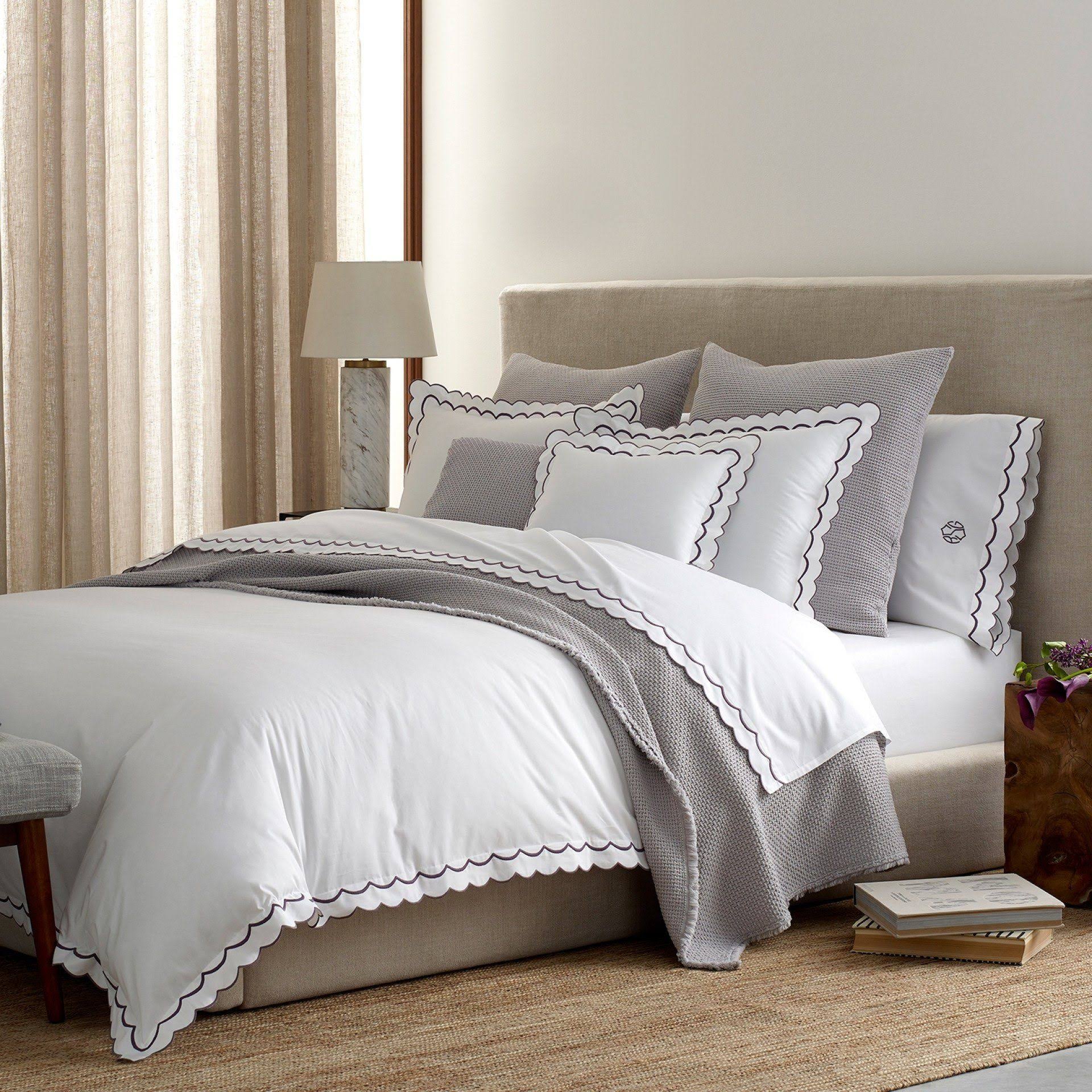 Matouk India Scallop 350 Thread Count Flat Sheet - Twin / Fig
