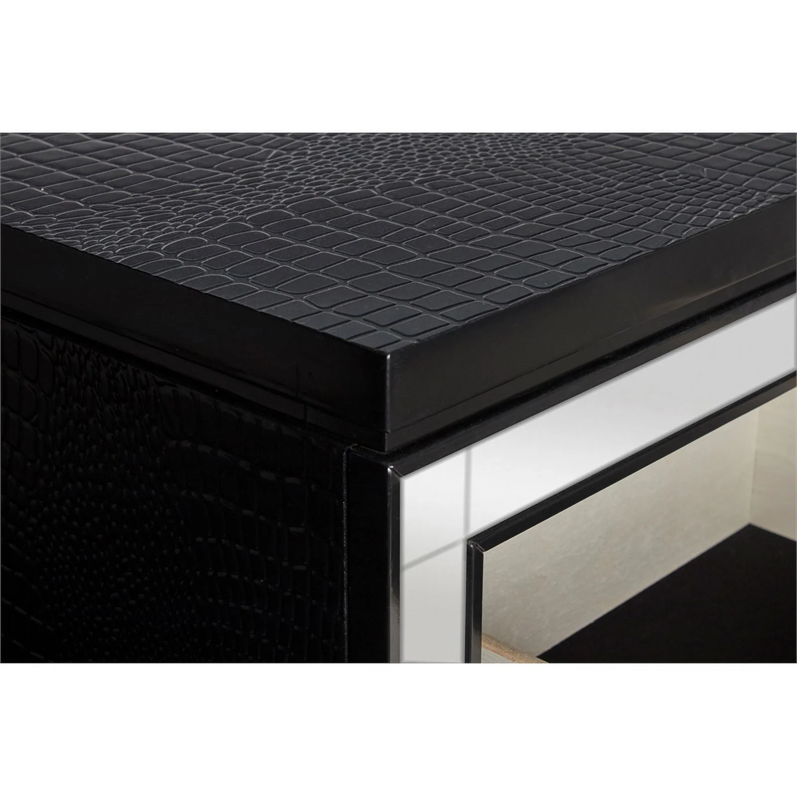 New Classic Furniture Valentine 7-Drawer Wood Lingerie Chest in Black