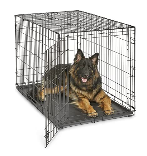 New World Newly Enhanced Single Door New World Dog Crate, Includes Leak-Proof Pan, Floor Protecting Feet, & New Patented Features, 42 Inch