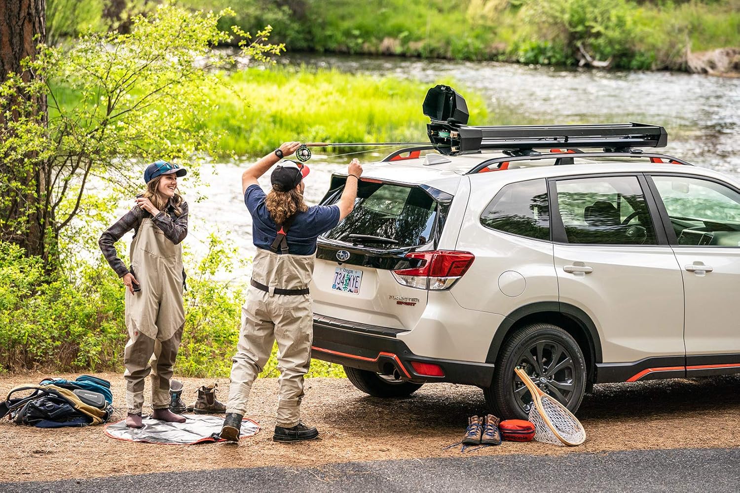 YAKIMA, DoubleHaul Rooftop Fly Rod Carrier, Carries 4 Fully-Rigged Fly Rods