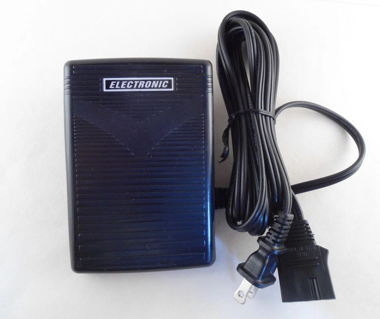 Foot Control Pedal with Cord BERNETTE 009DC,1100MDA,1150MDA,1200DA,1300DC,134D,2000D,203-234,334