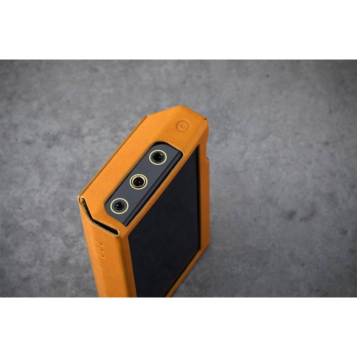 Astell u0026 Kern - Kann Alpha Leather Case, Brown