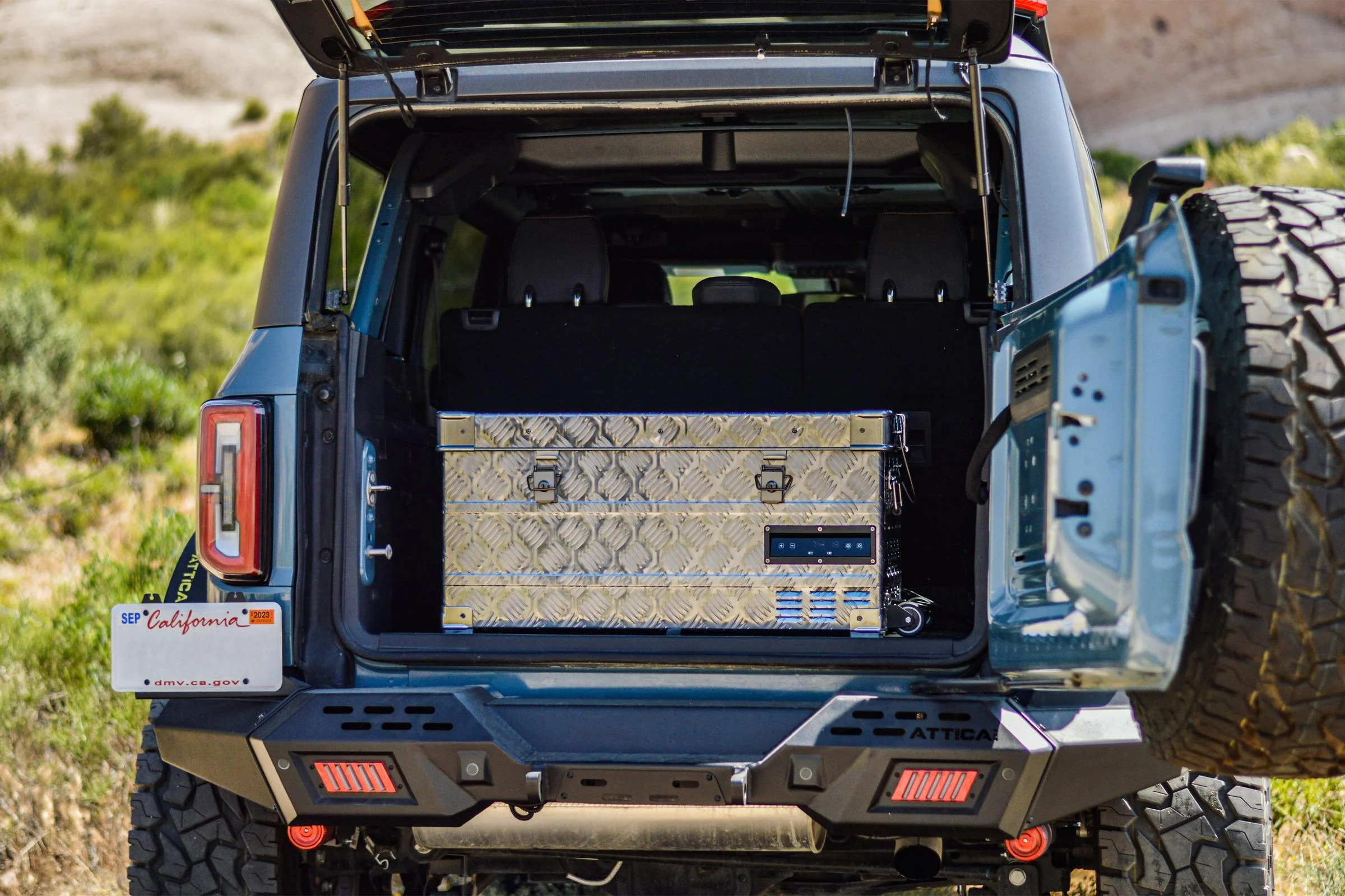 Attica Cooler 42L/44 Quarts/1.4 CU.FT Compressor Refrigerator Aluminum AC/DC adaptor included ATTAL42