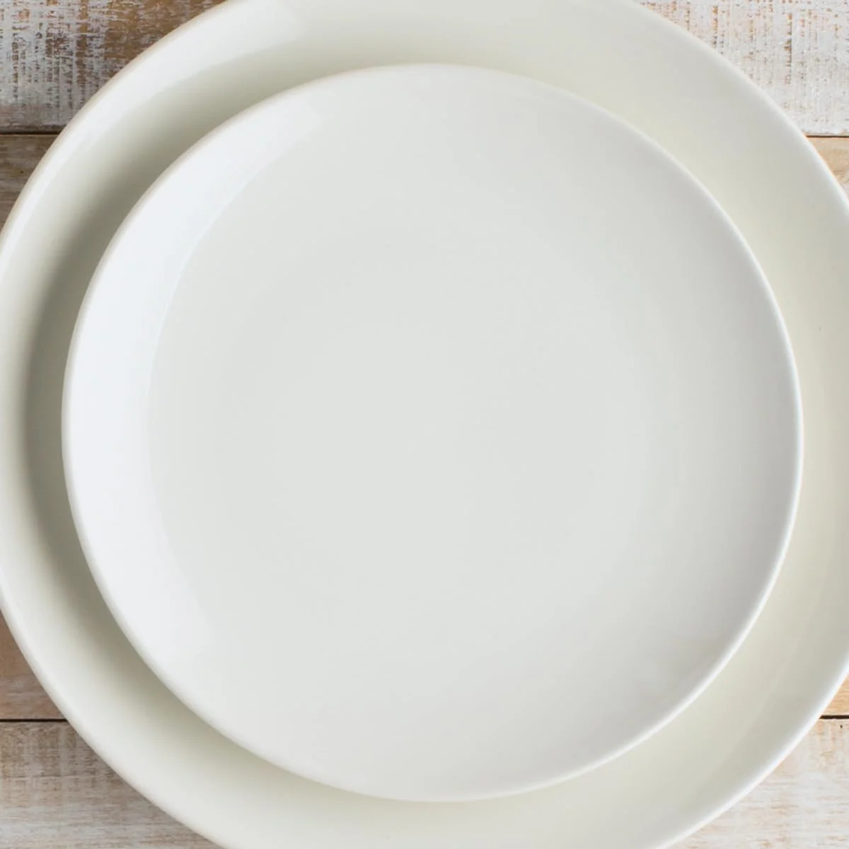 Colorwave 16-Piece Coupe Set, Service For 4 In Cream