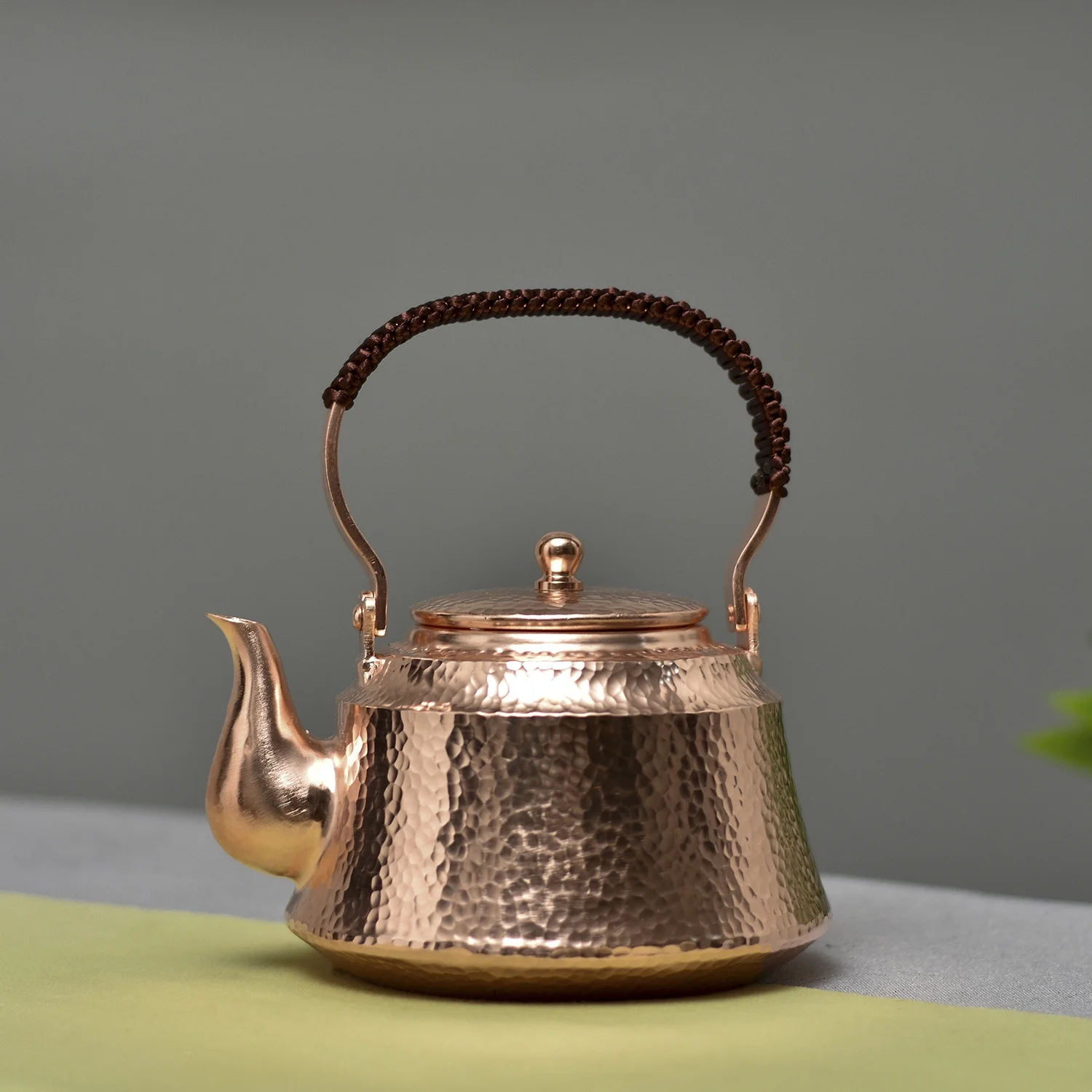 Girder 1 Liter Pure Copper Kettle Handmade Kettle Boiling Teapot Chinese Tea Art Pot