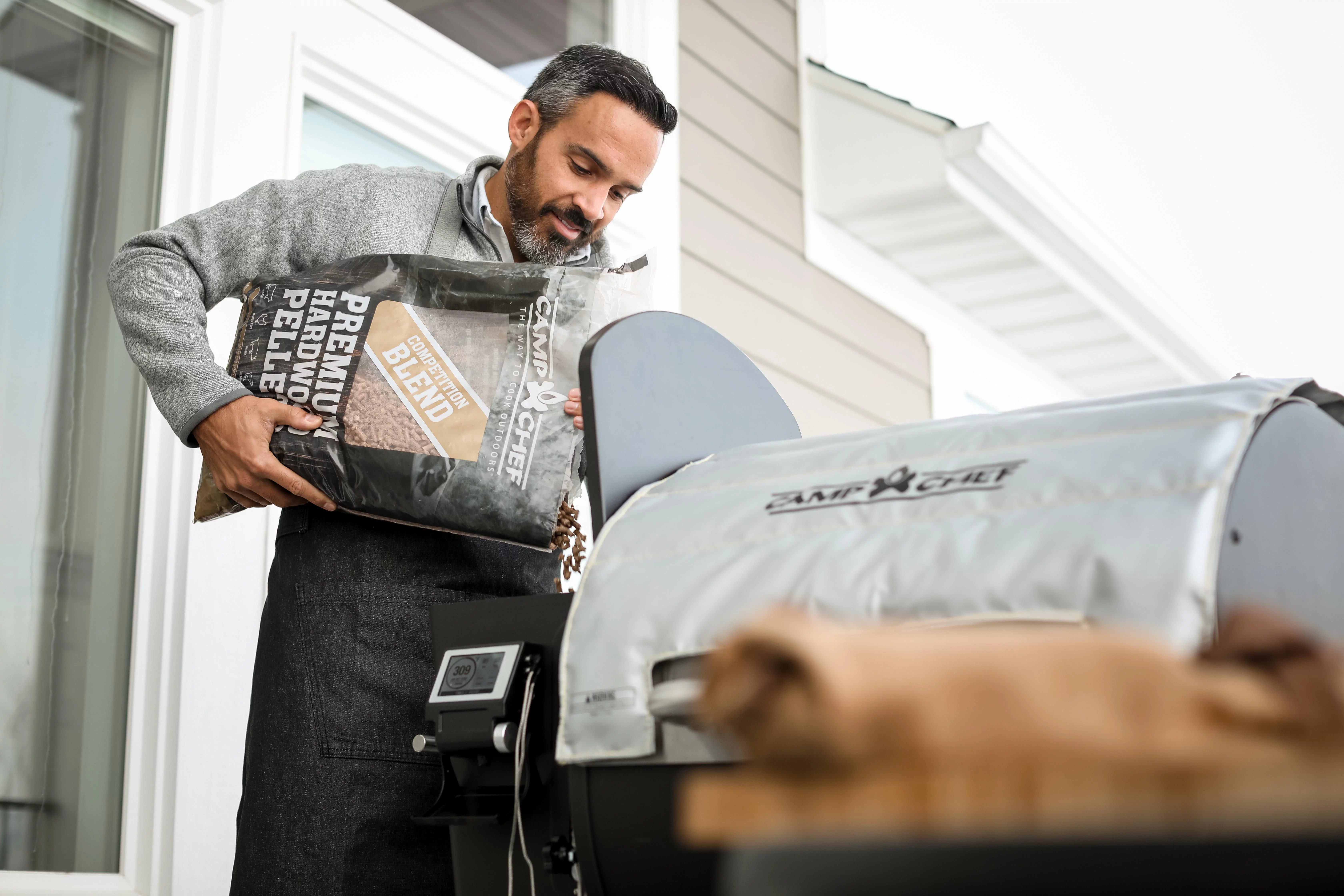 Camp Chef Pellet Grill Blanket, PG36BLKL, 36in Silver Color, Insulation for Cold Environments