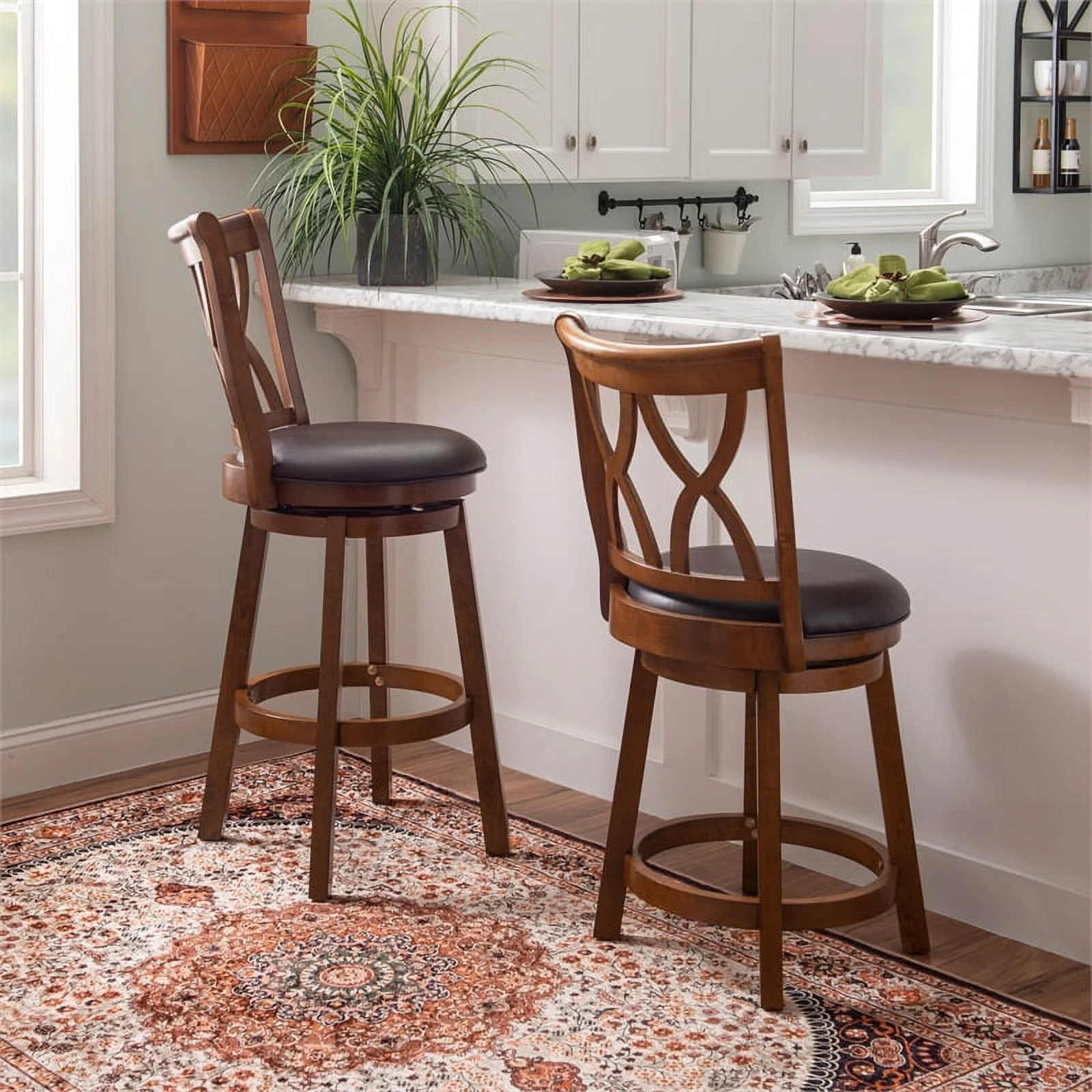 Pemberly Row Traditional Wood 32