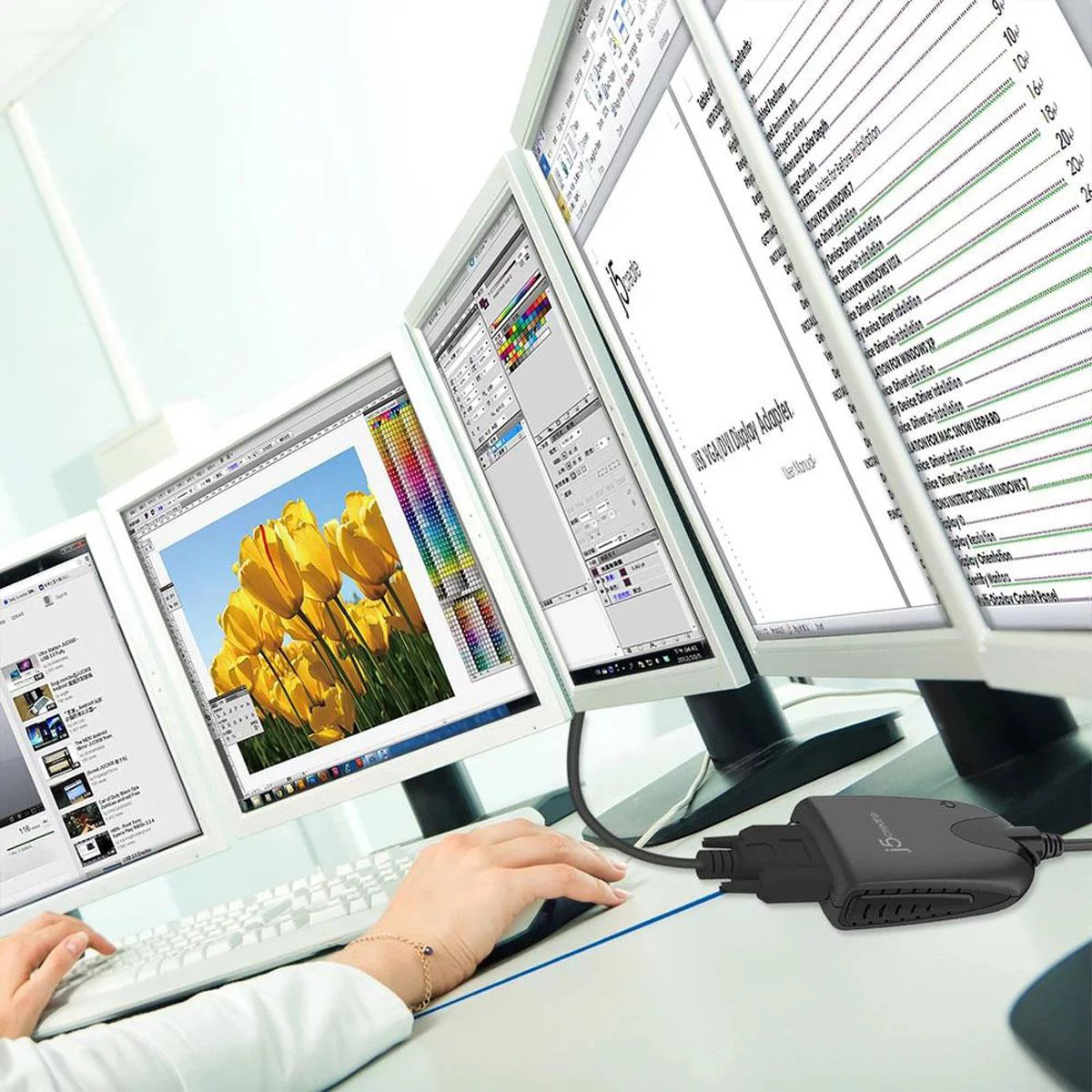 j5create - USB-A-to-VGA Adapter - Black/White