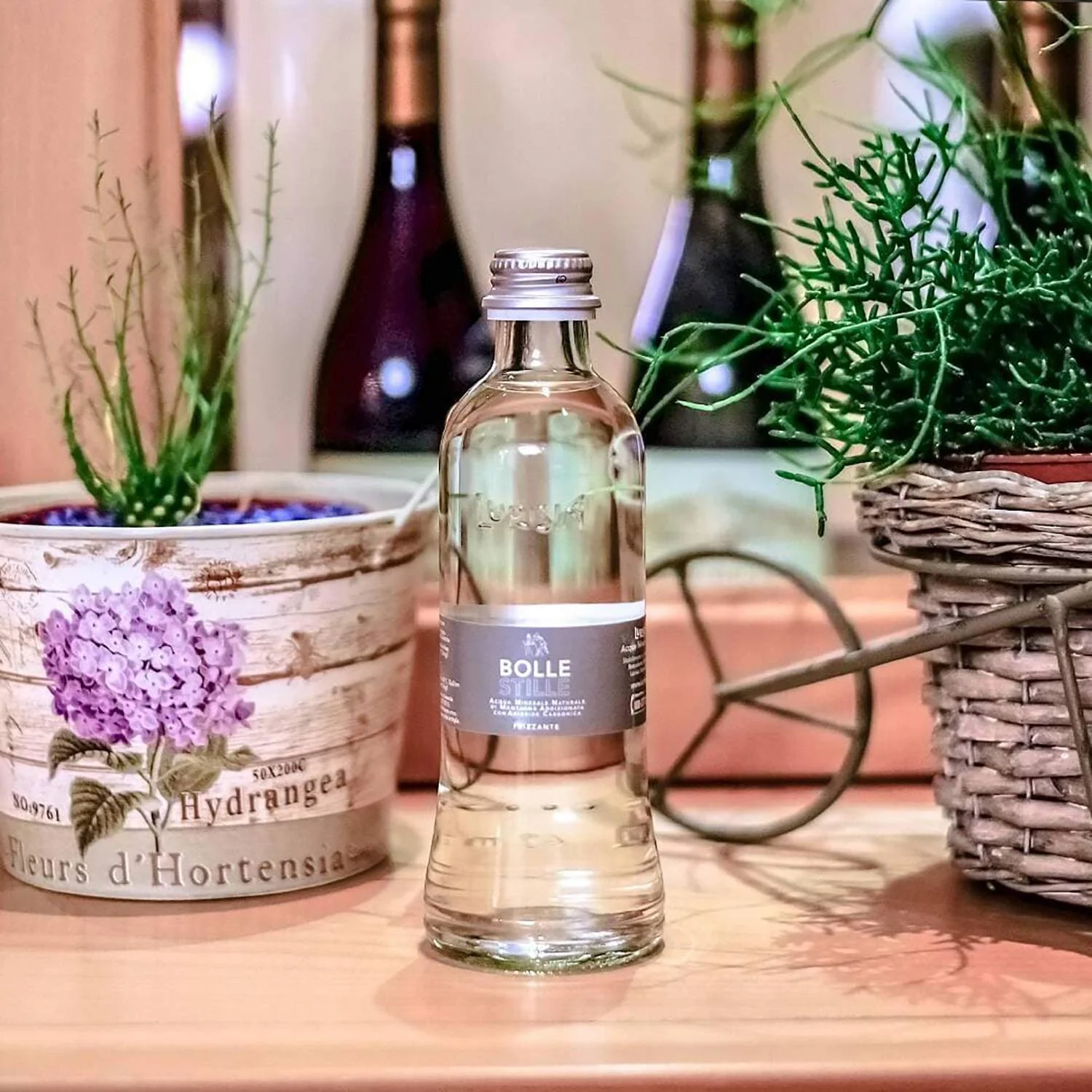 Alu Bolle (Sparkling) Natural Spring Mineral Water, 11 Fl Oz (5 Glass Bottles)