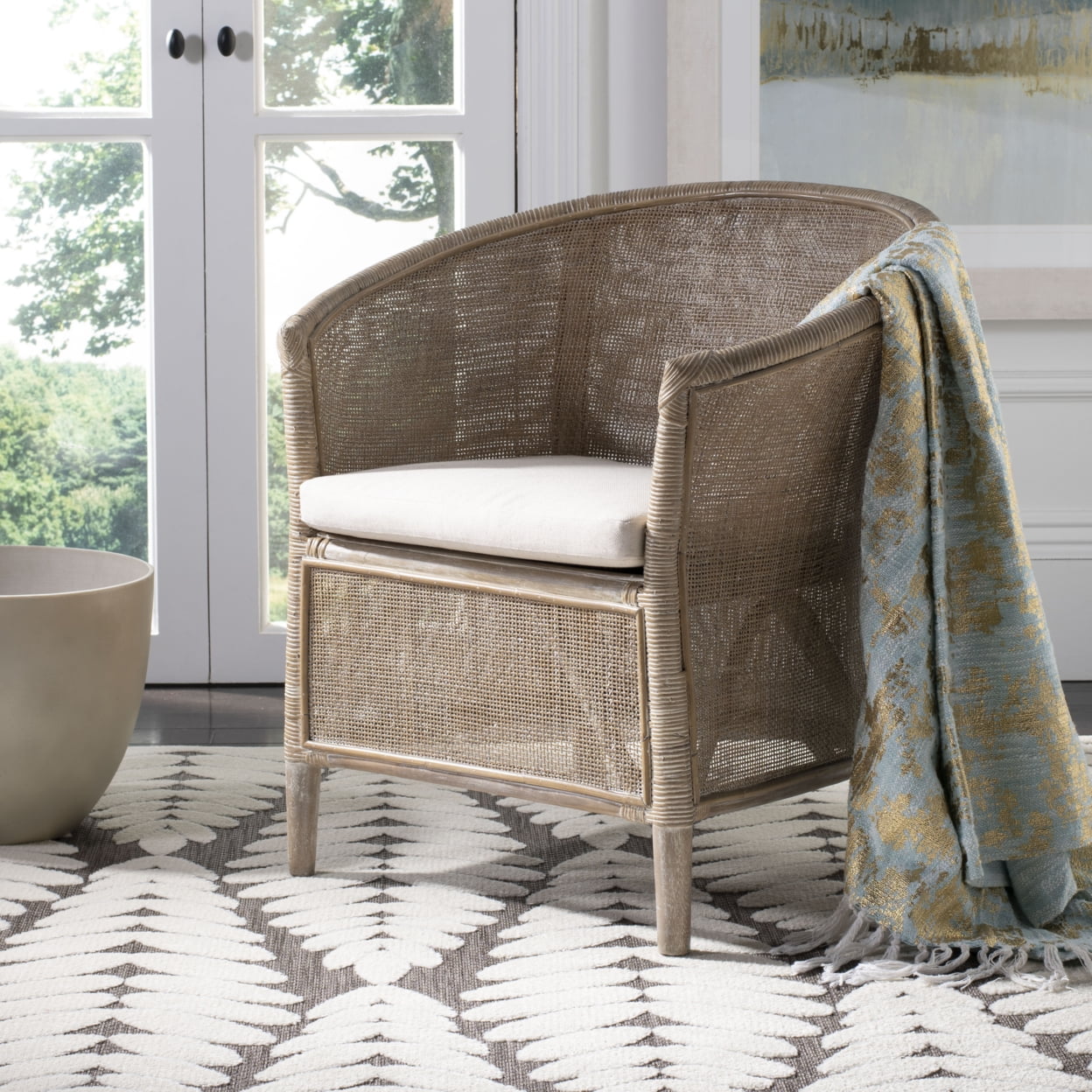 SAFAVIEH Alexana Farmhouse Rattan Arm Chair, Grey White Wash