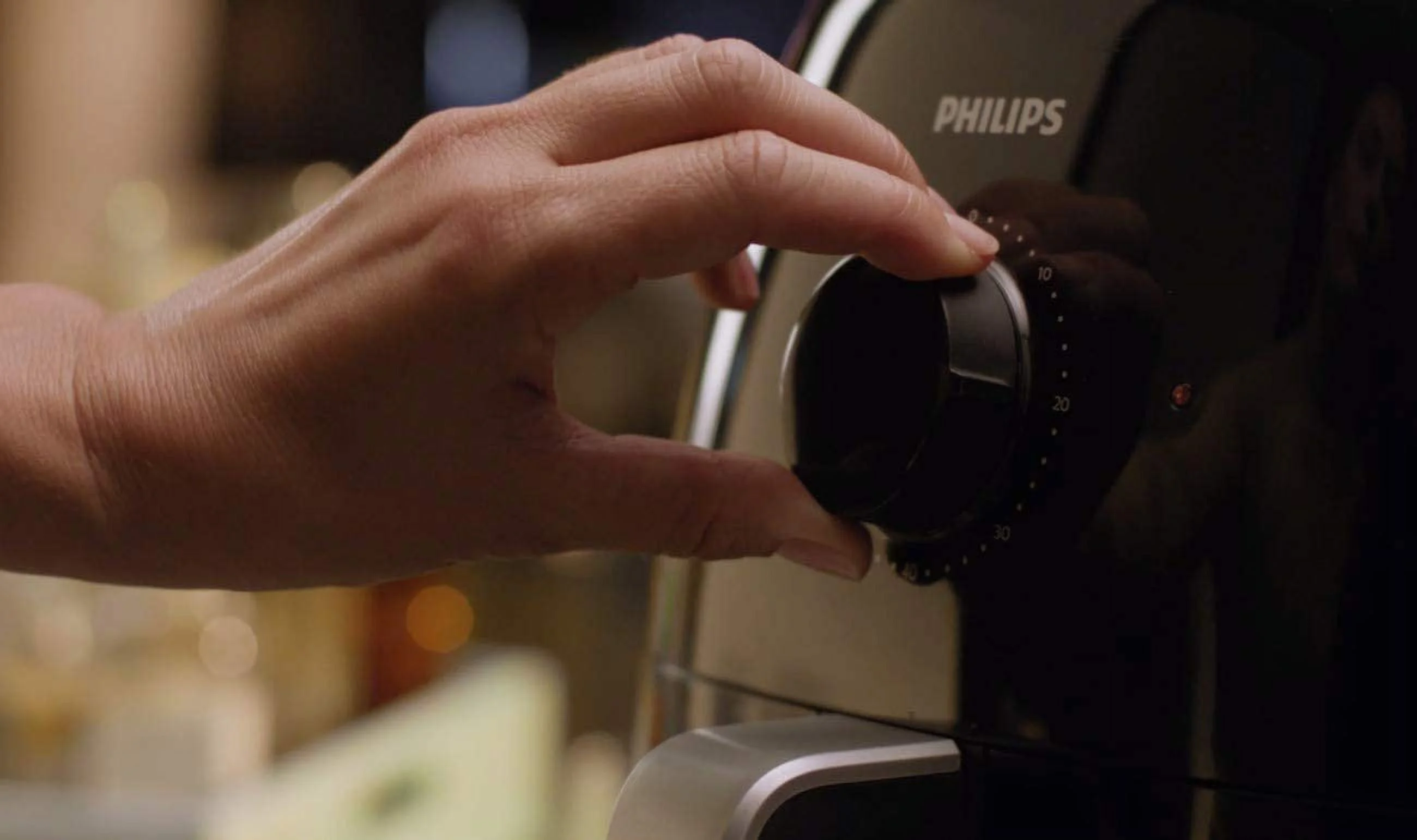 philips twin turbostar technology xxl airfryer with fat reducer, analog interface, 3lb/4qt, black - hd9630/98