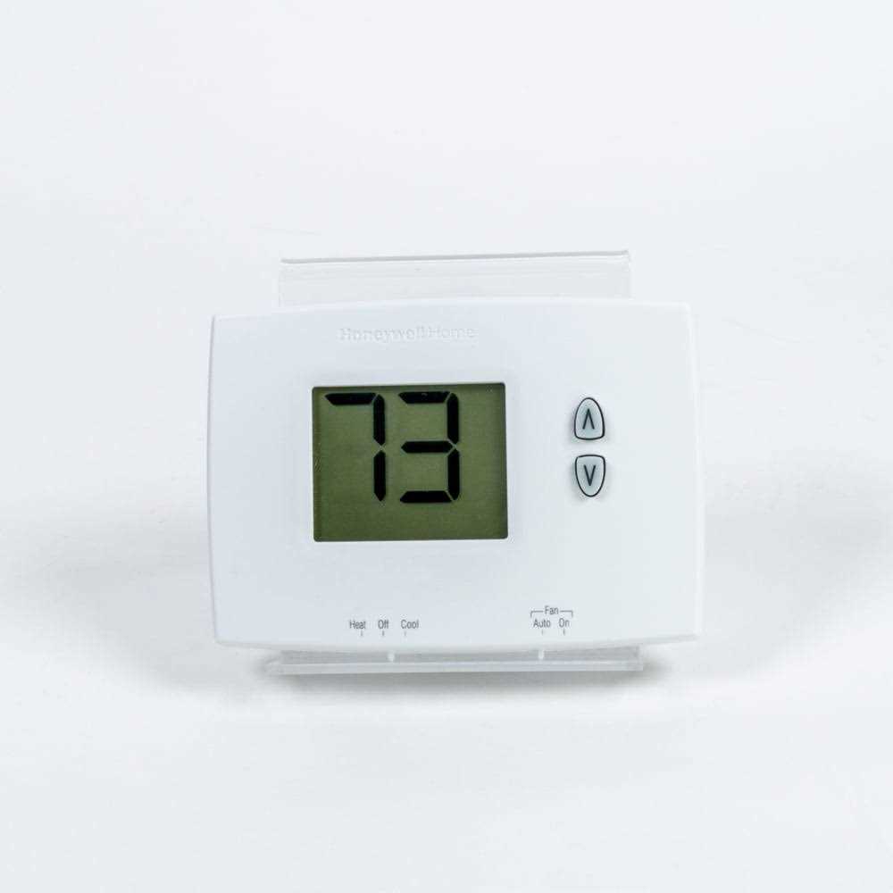Honeywell PRO TH1110E1000 E1 Non-Programmable Thermostat