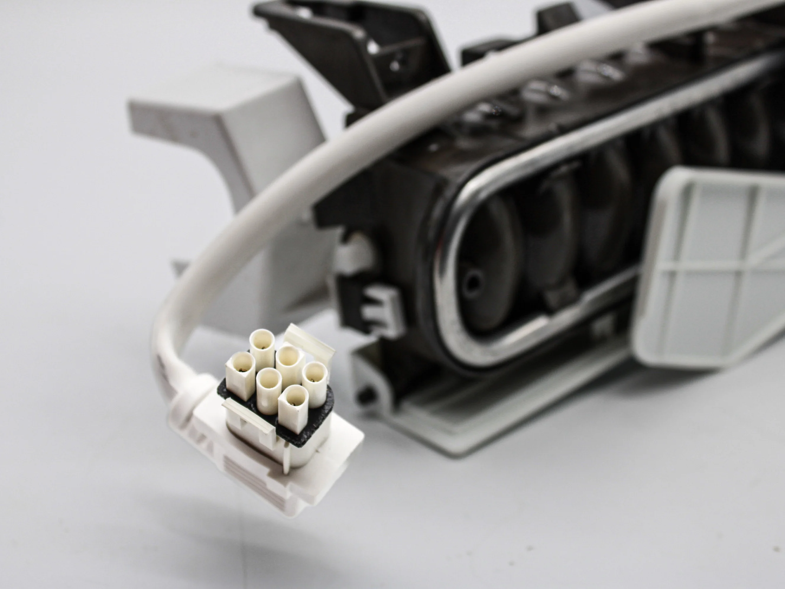 WR30X28702 GE Icemaker OEM WR30X28702