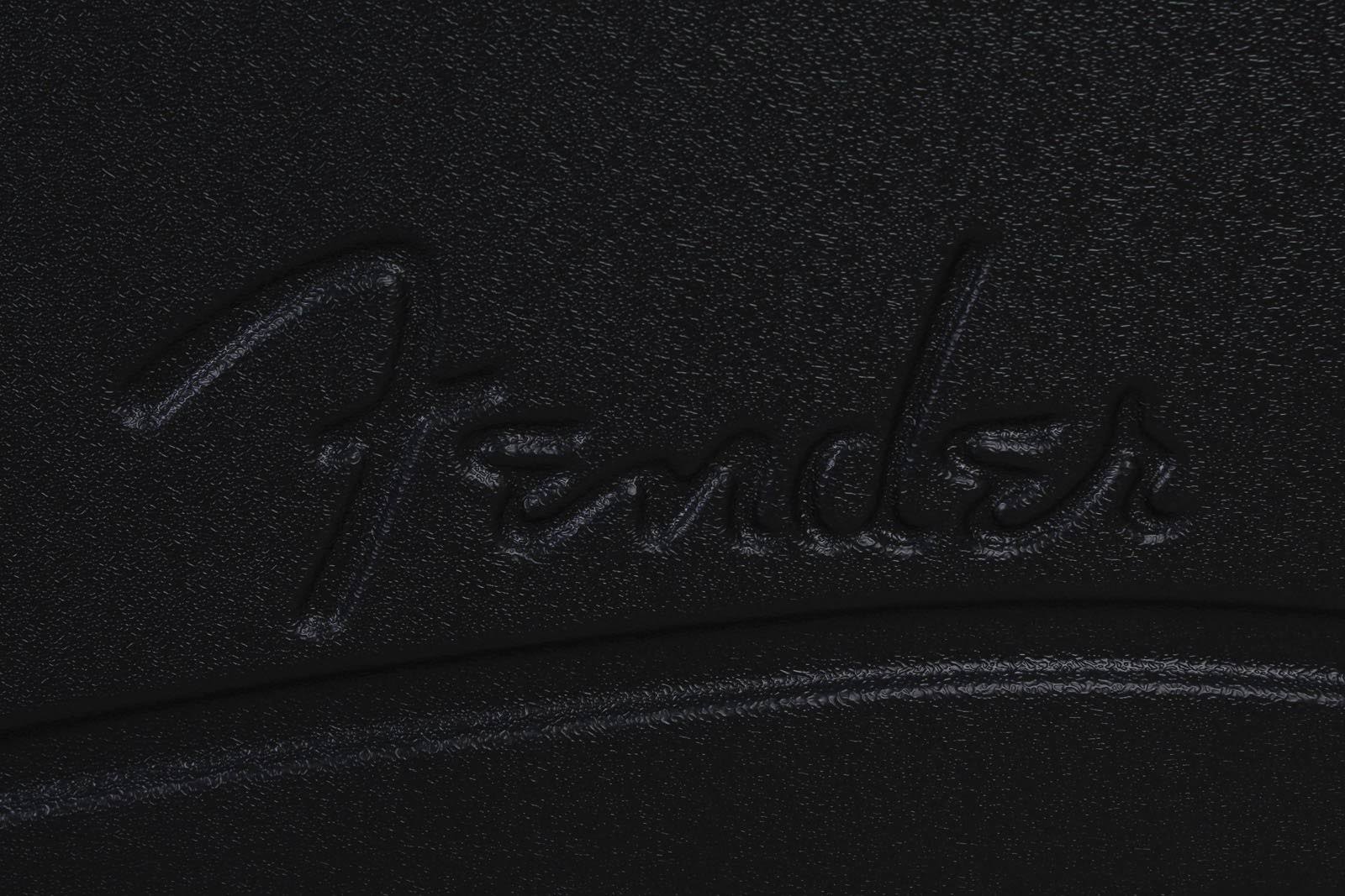 Fender Deluxe Molded Bass Case