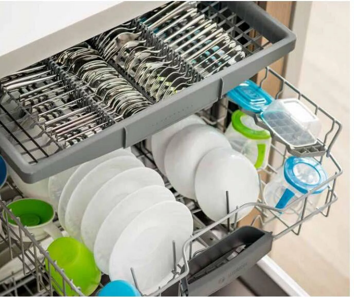 Bosch SHEM63W55N 300 Series 44dB Stainless Built-In Dishwasher