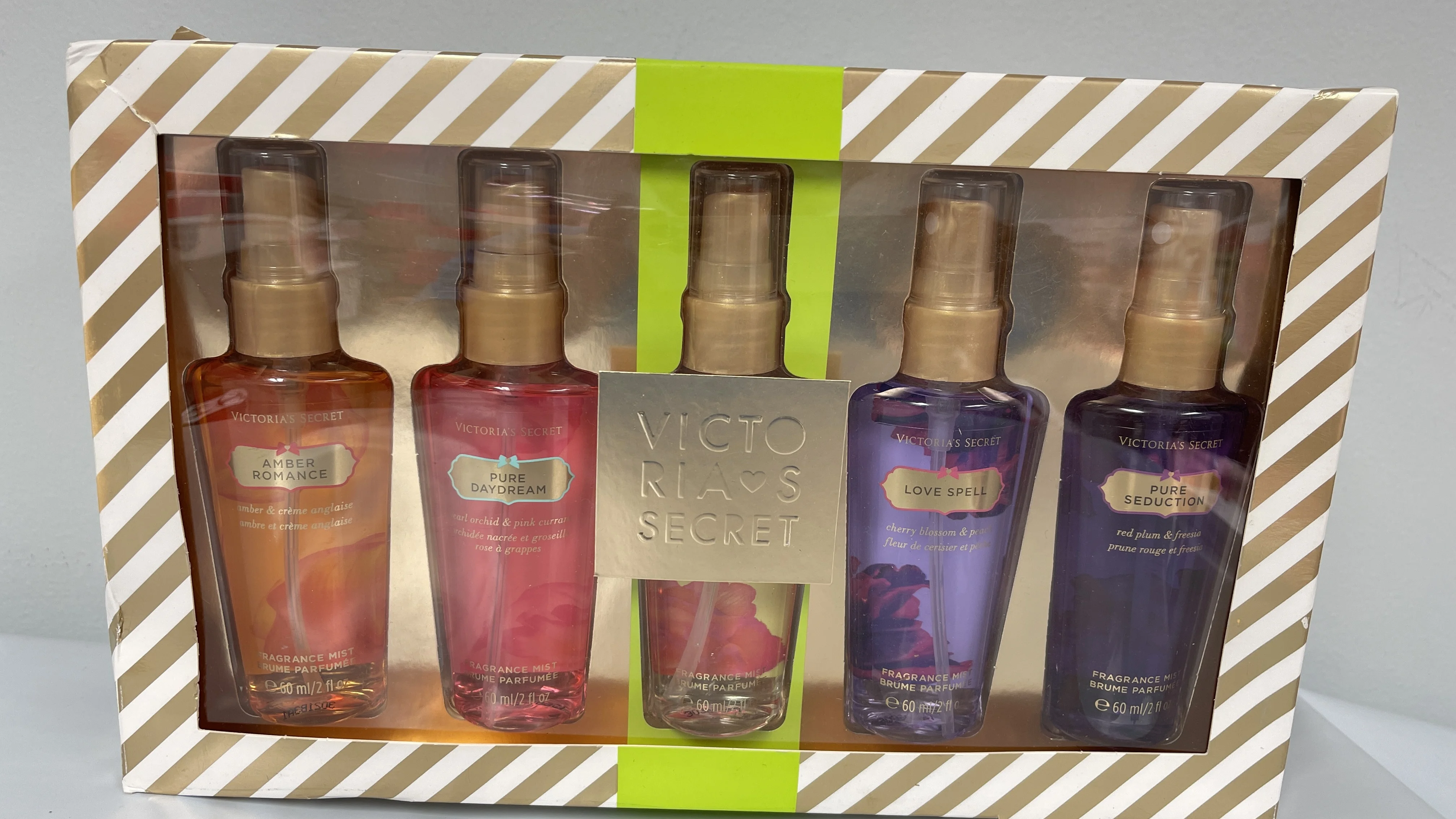 Victoria's Secret Fragrance 5 Piece Mist Set. Amber Romance Pure Daydream Hello Darling Love Spell Pure Seduction 2 FL oz