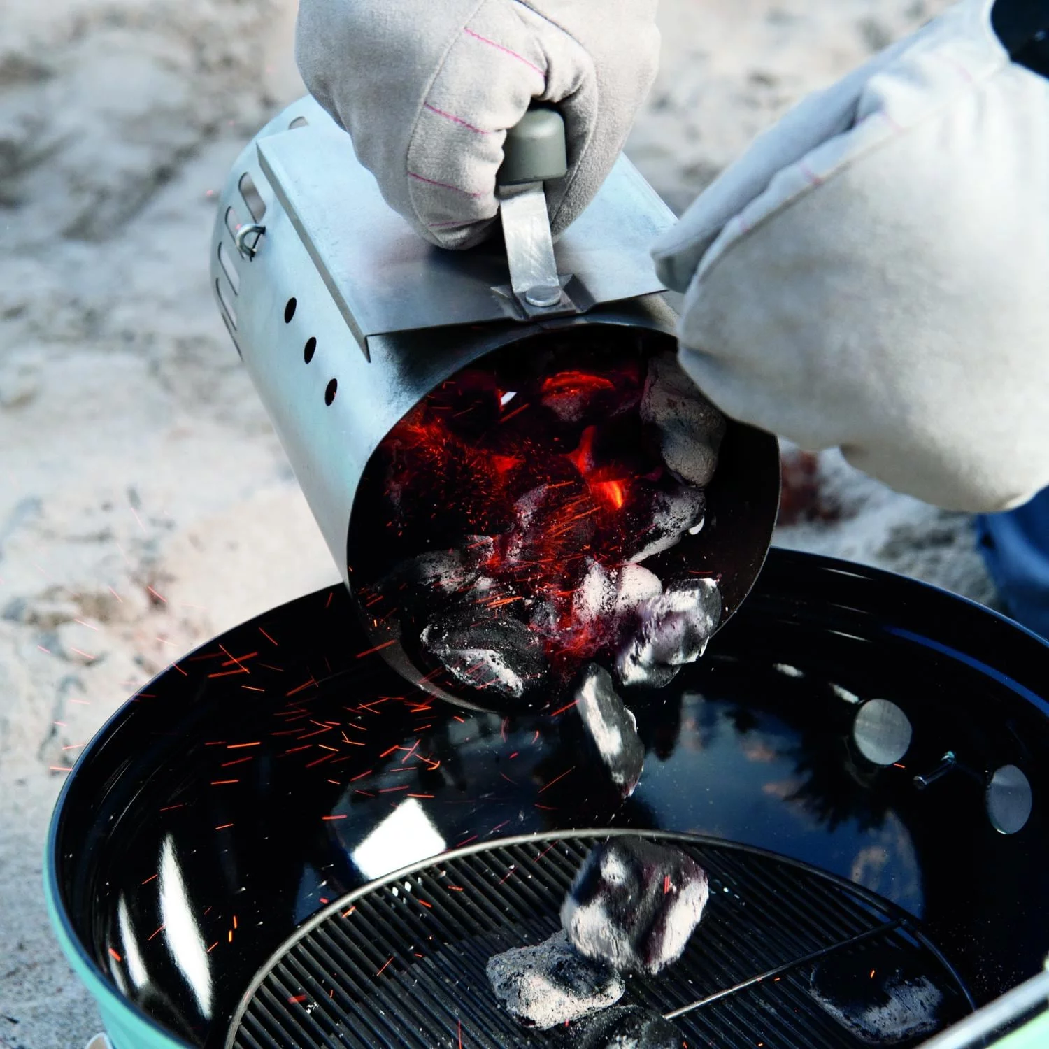 Weber Rapidfire Compact Chimney Charcoal Starter 7447