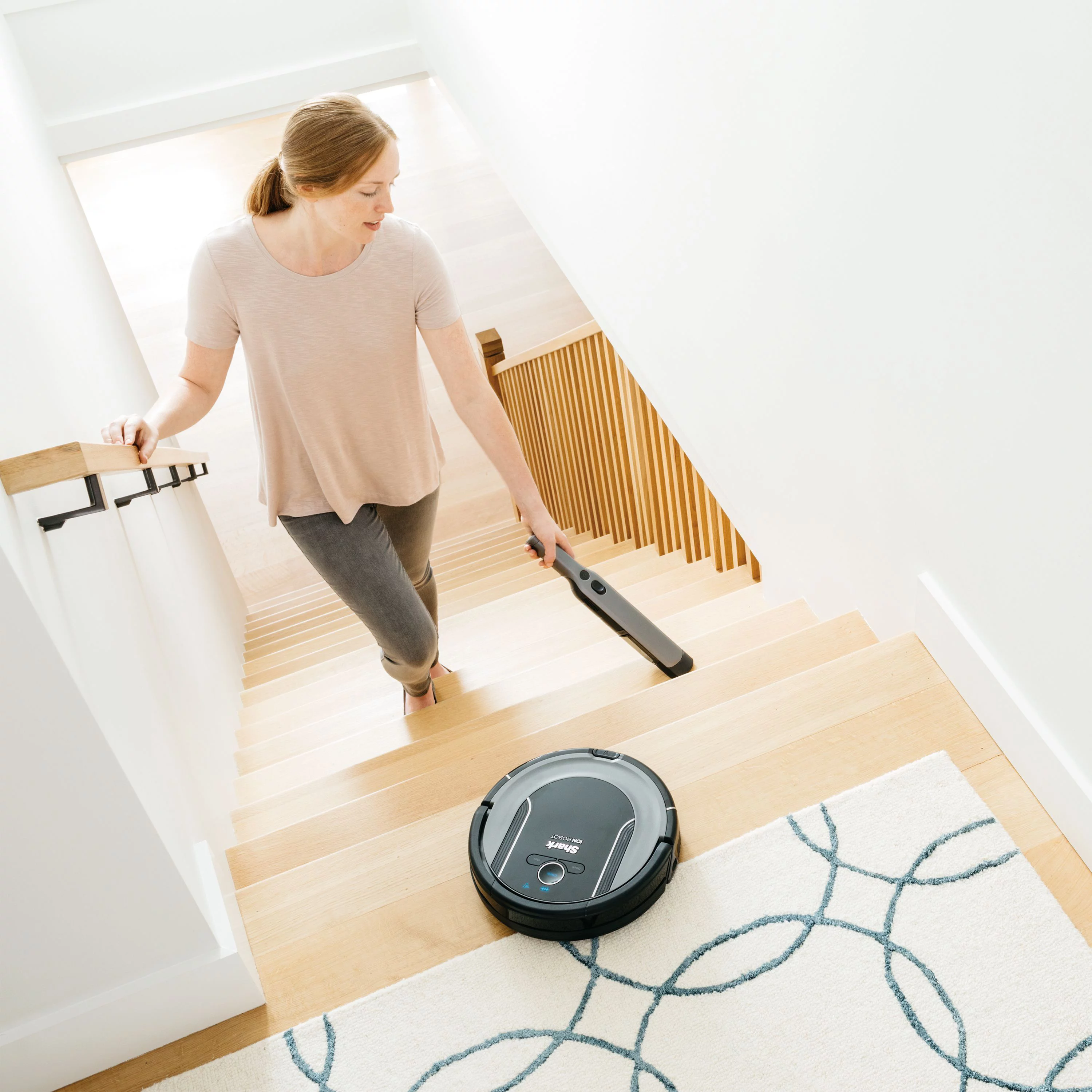 SHARK ION Robot Vacuum Cleaning System with Detachable Hand Vacuum, S86 with Wi-Fi - RV850WV