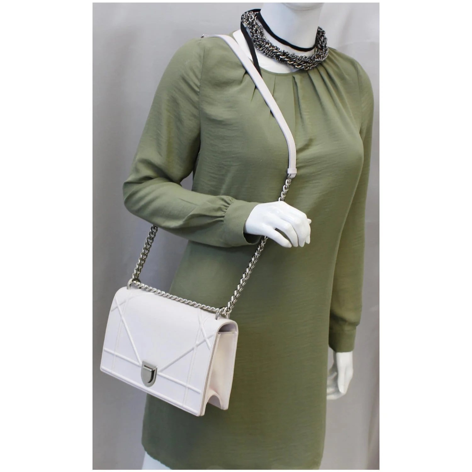 Pre-owned Christian Dior Diorama Flap Leather Medium Shoulder Bag White