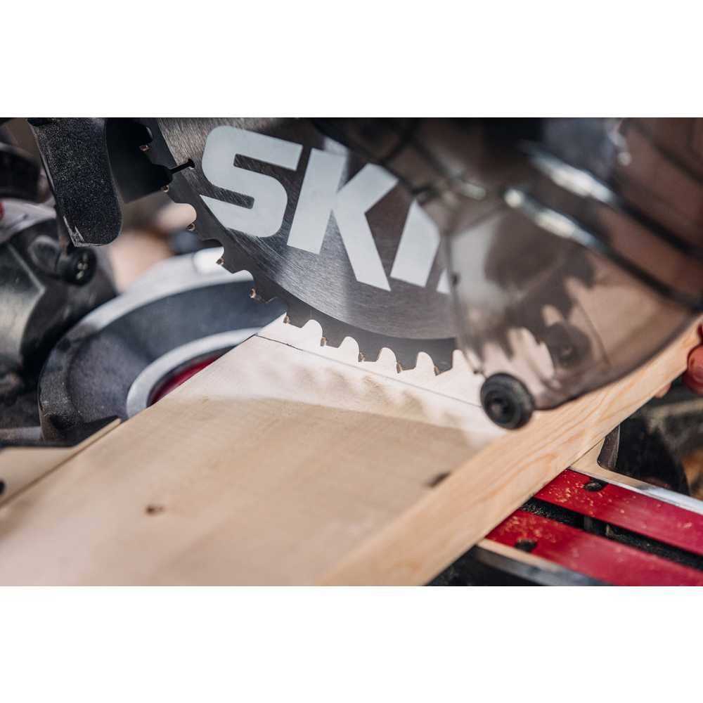SKIL Dual Bevel Sliding Miter Saw