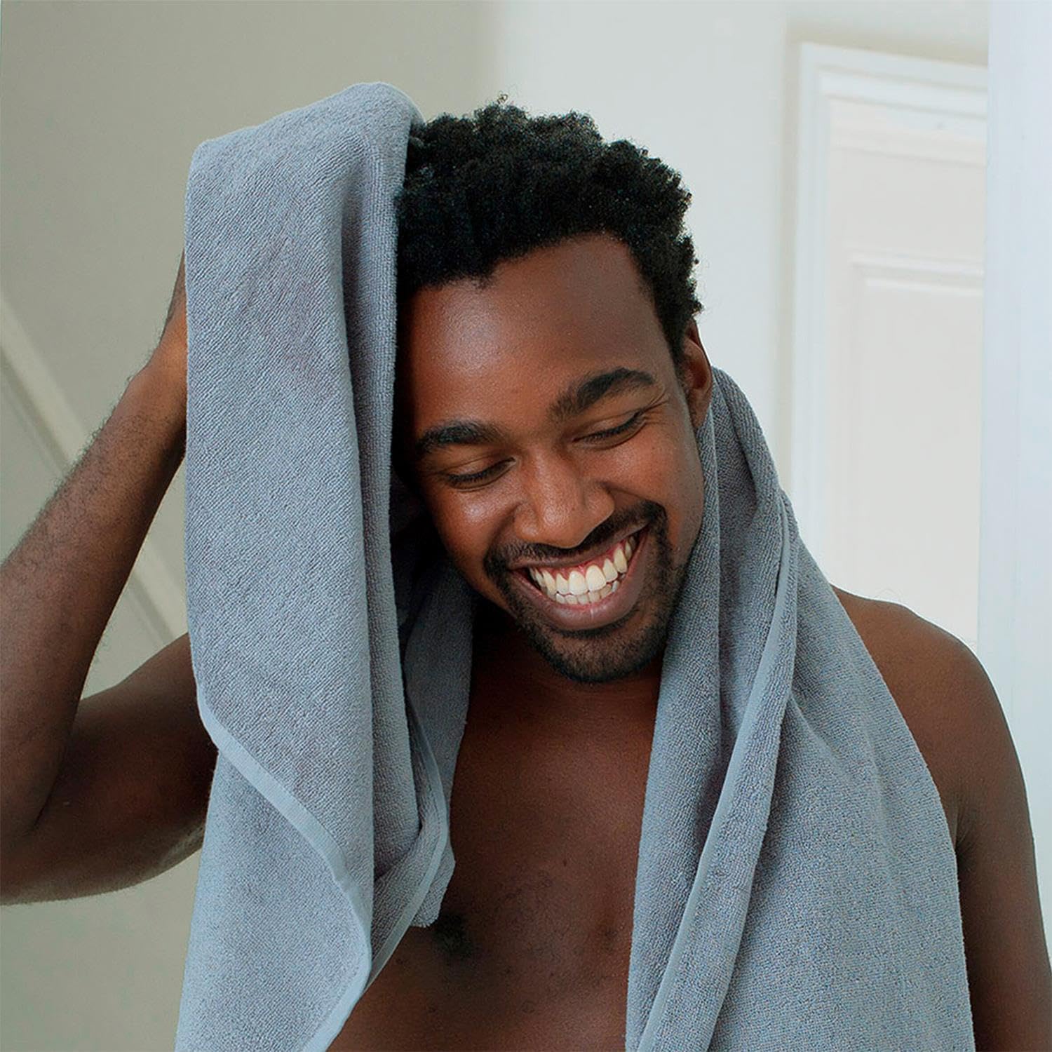 Dove Men+Care Sport Active+Fresh Body Wash, 13.5 Ounce / 400 Ml (Pack of 3) International Version