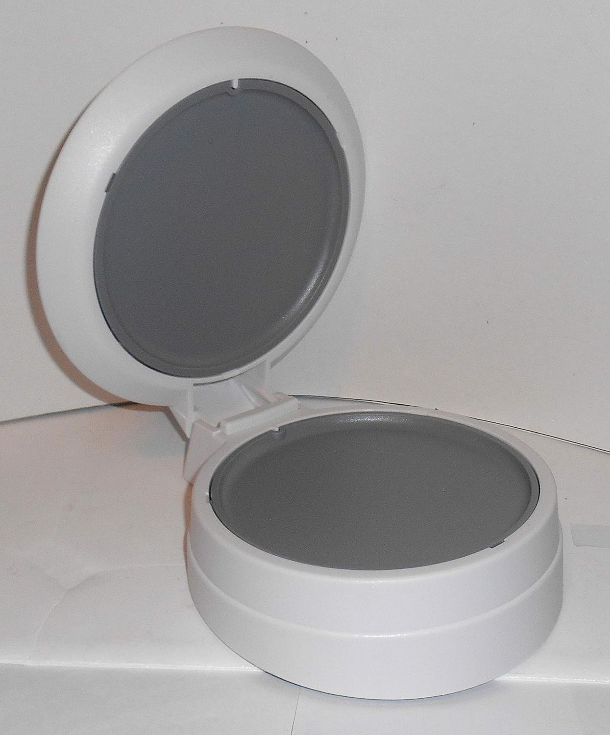 The Pampered Chef Close & Cut