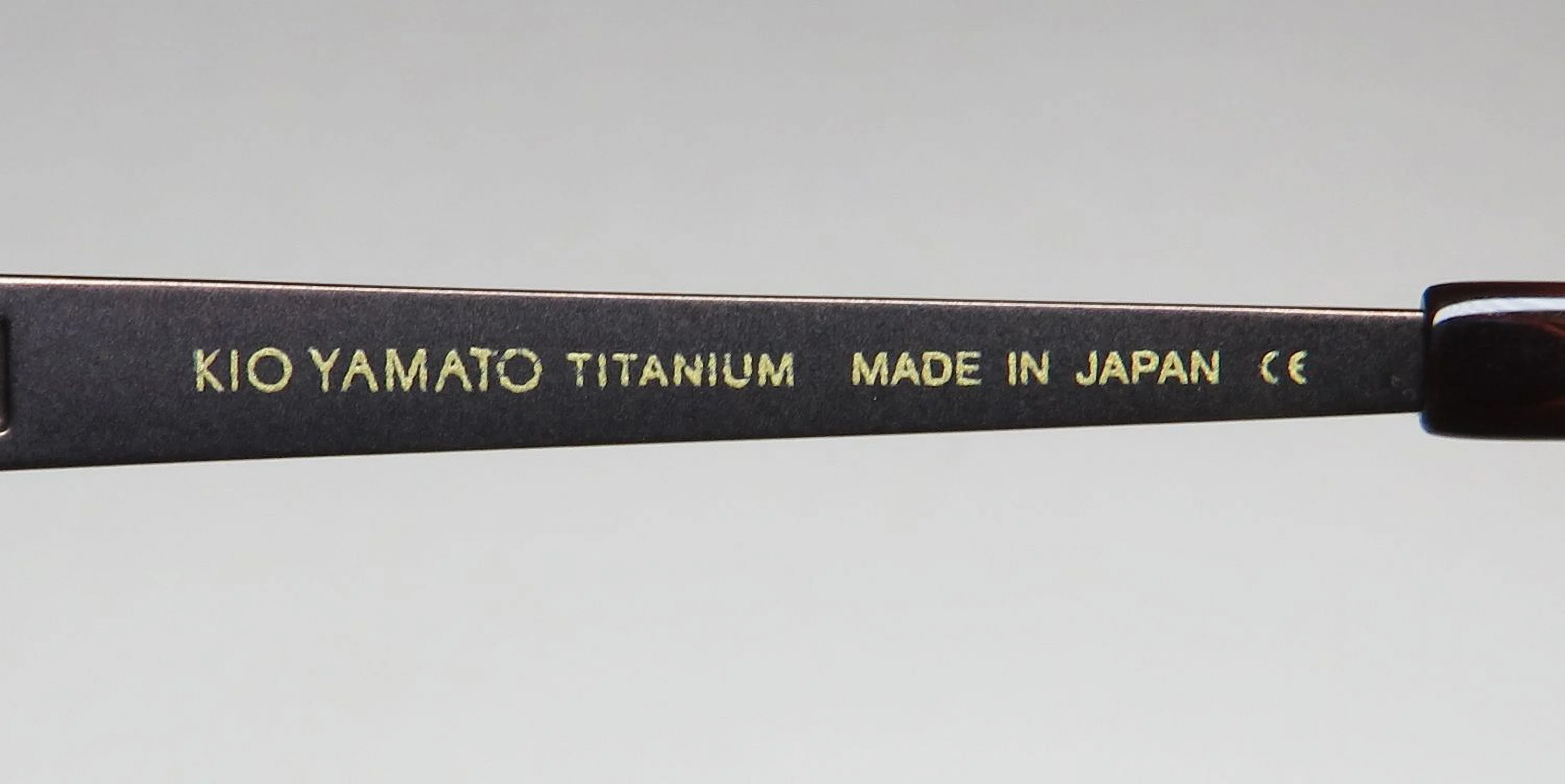 KIO YAMATO KT-408 TITANIUM METAL HALF-RIMLESS DESIGNER EYEGLASS FRAME/GLASSES