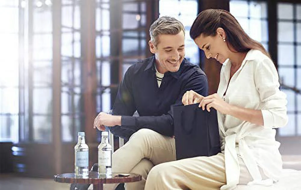 Hildon - Gently Sparkling Natural Mineral Water, 11.1 fl oz (24 Glass Bottles)