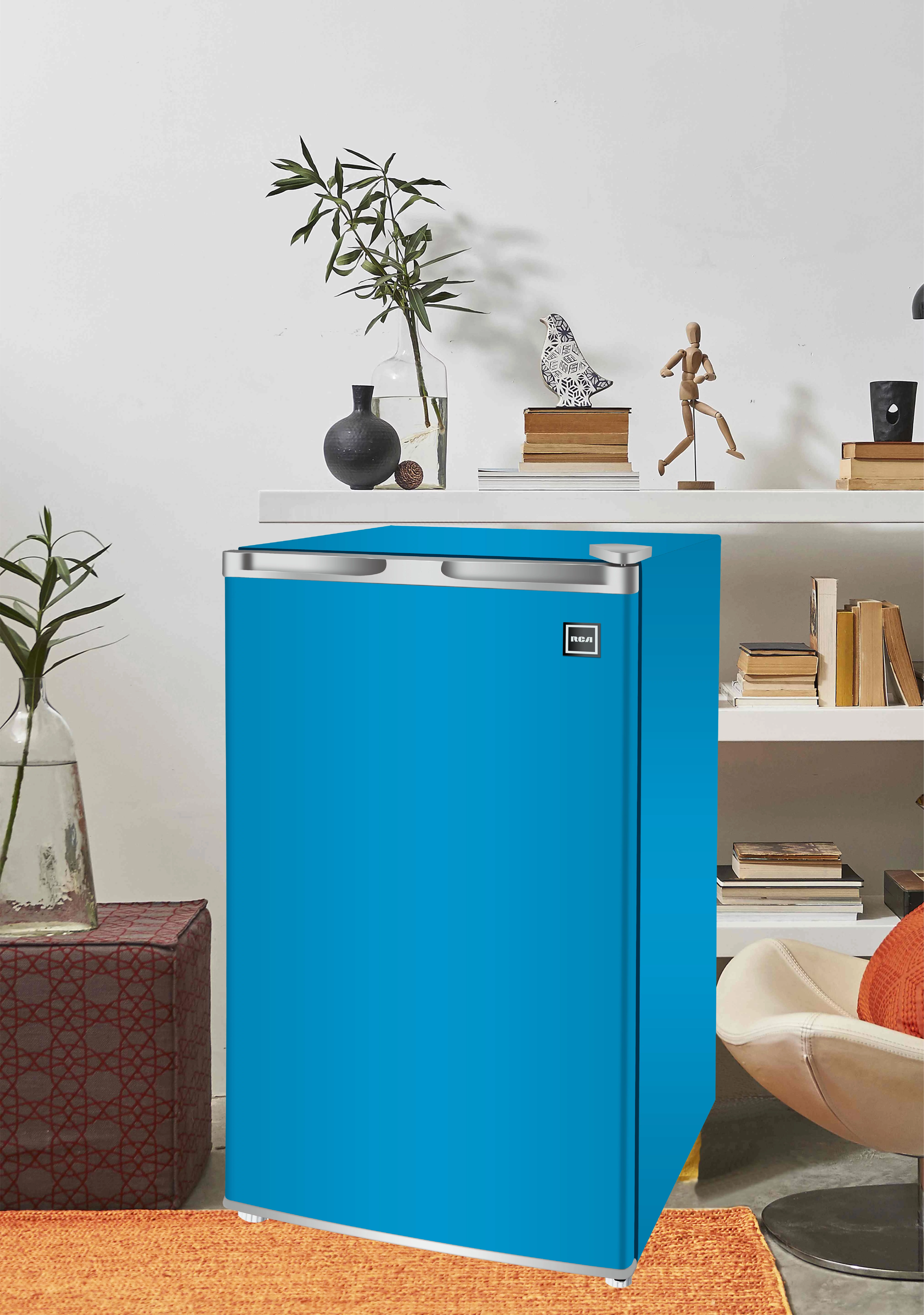 RCA, RFR321, 3.2 Cu Ft Compact Refrigerator, Blue