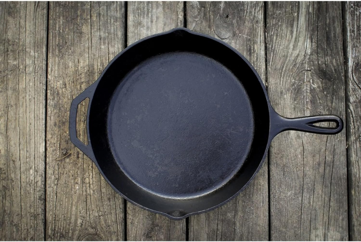 Lodge Cast Iron Skillet Pre-Seasoned