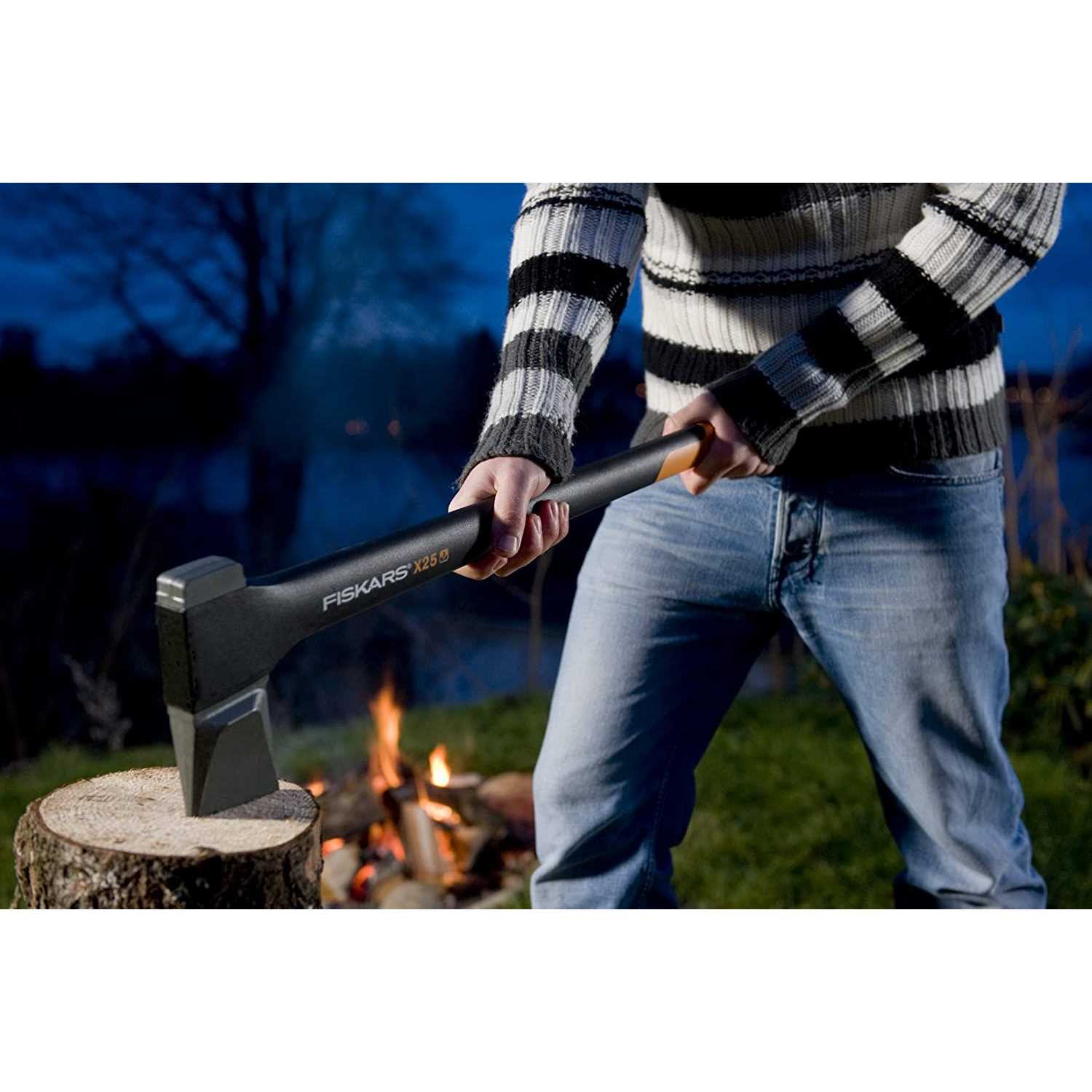 Fiskars X25 Splitting Axe