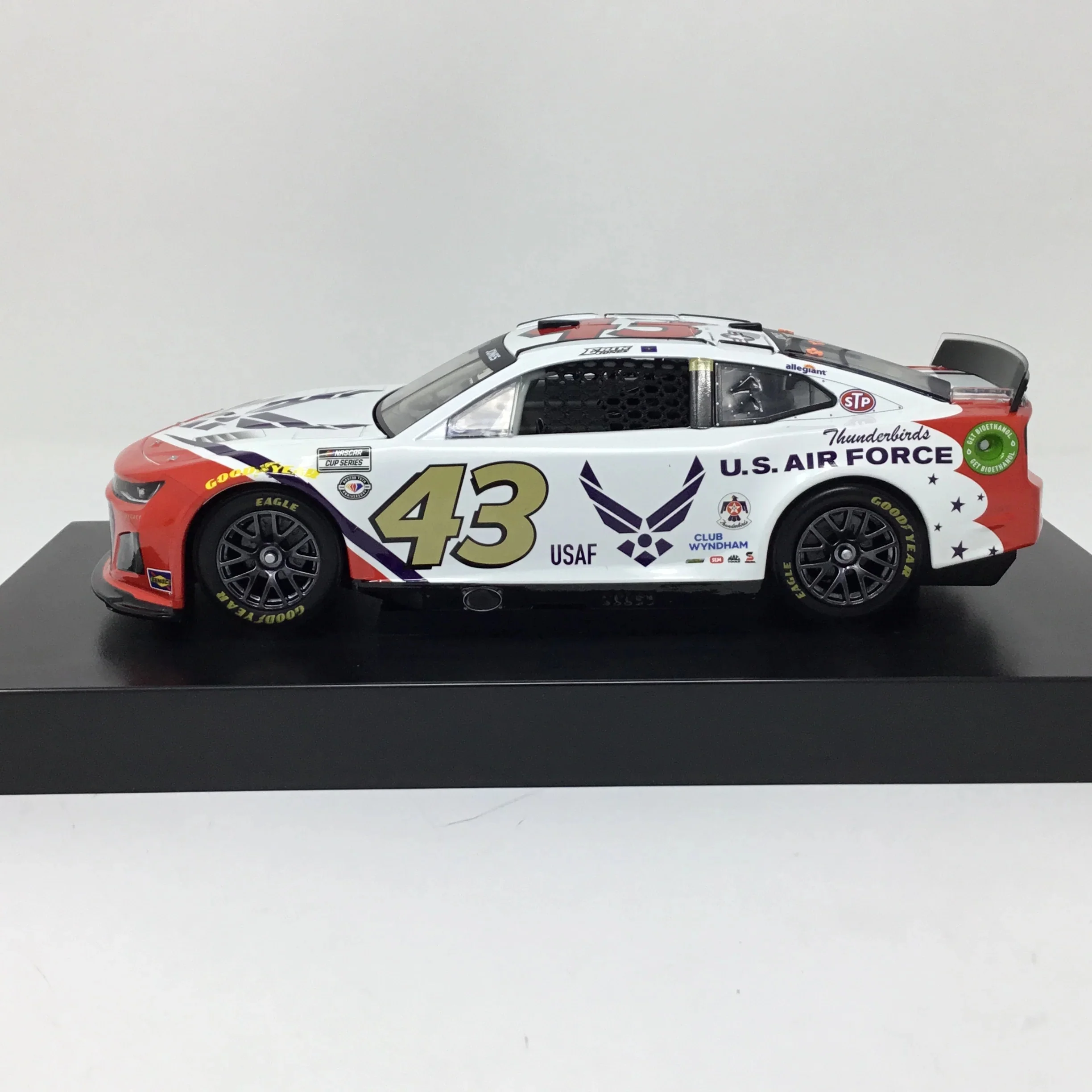 Action Racing Erik Jones 2023 #43 U.S. Air Force 1:24 Regular Paint Die-Cast Chevrolet Camaro