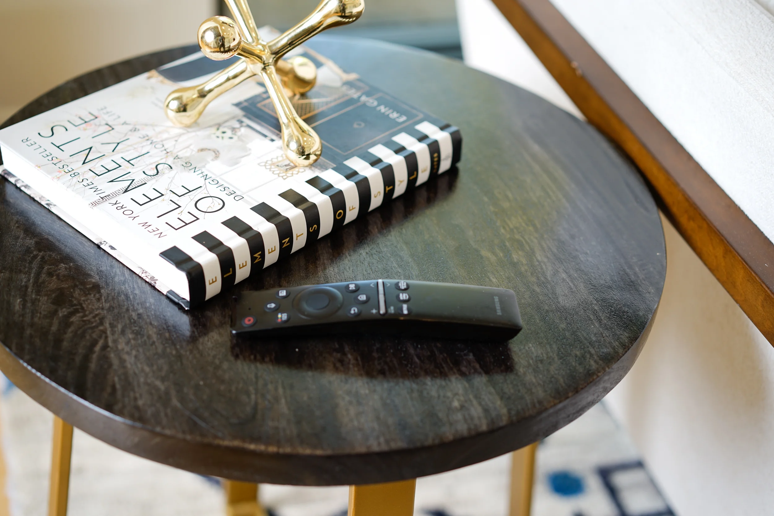 Posh Pollen Ross Black Wood Round Side Table, Black