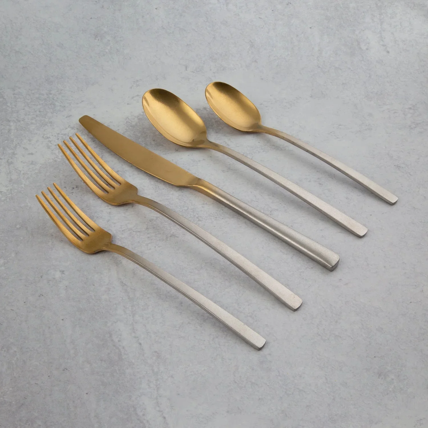 Cambridge Beacon Rumble Gold Ombre 20-Piece Flatware Set