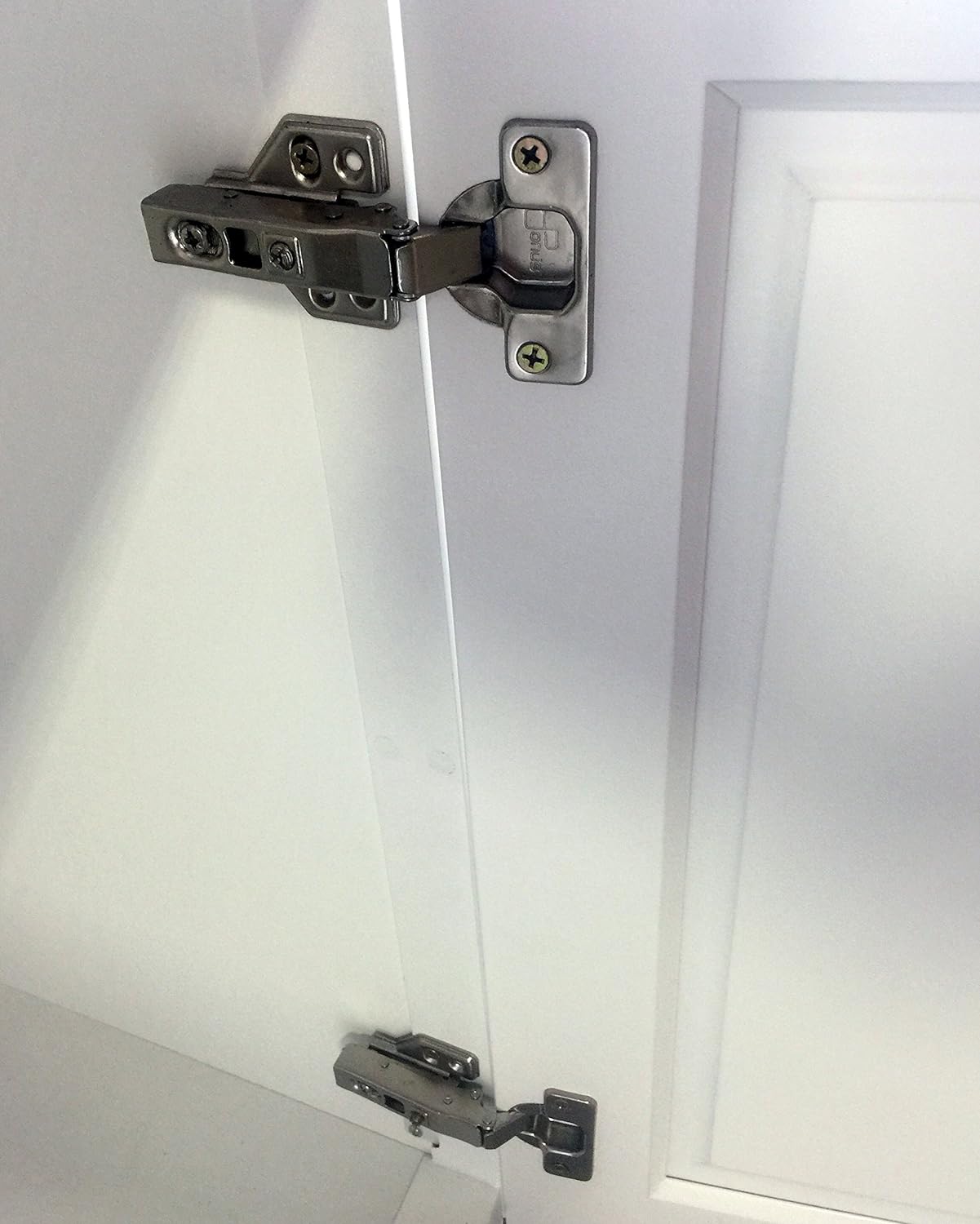 White Shaker Single-sink Bathroom Vanity Base Cabinet 36 Wide x 21 Deep WS-V3621D