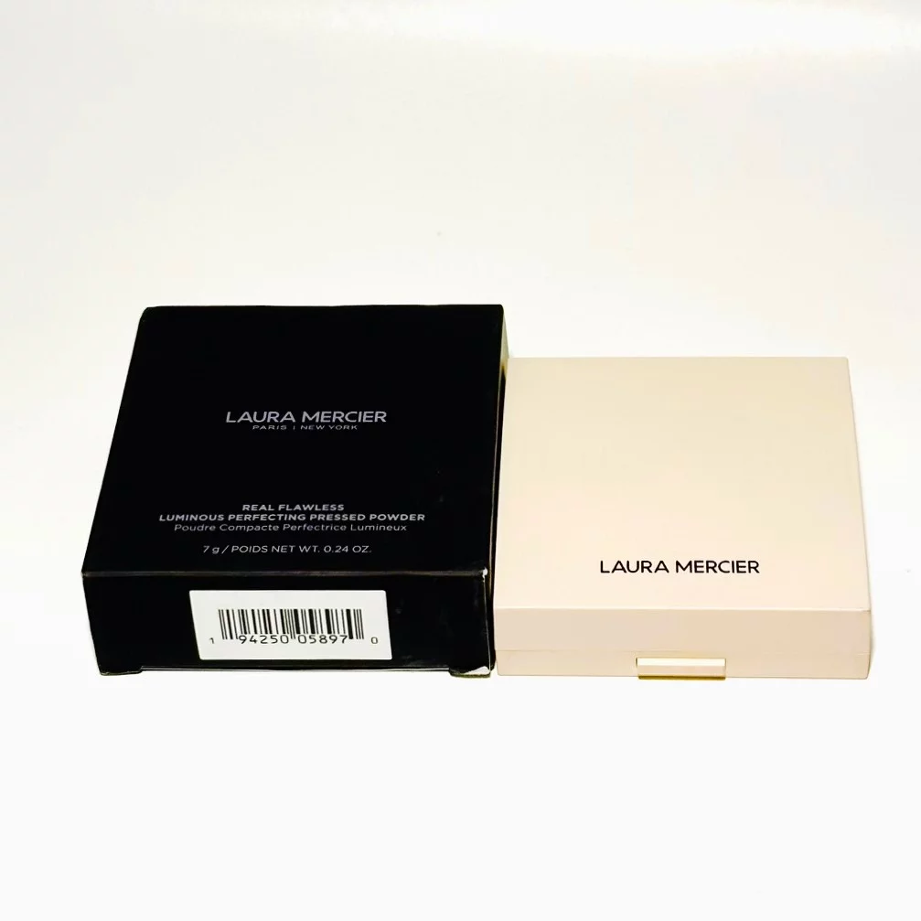 Laura Mercier Real Flawless Luminous Pressed Powder Translucent Medium