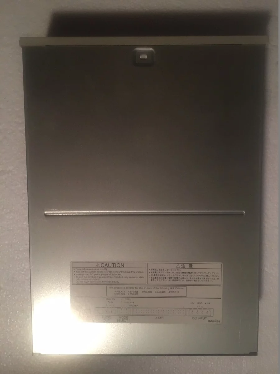 CD-ROM DRIVE,VER.000,ROMVER.AS80121,CJ6AT97-031,(Tosh-CD2)