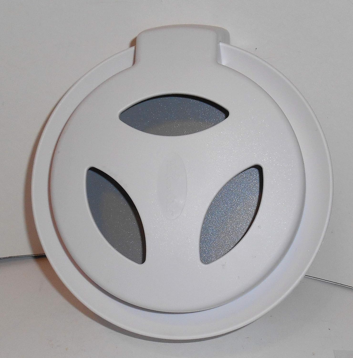 The Pampered Chef Close & Cut