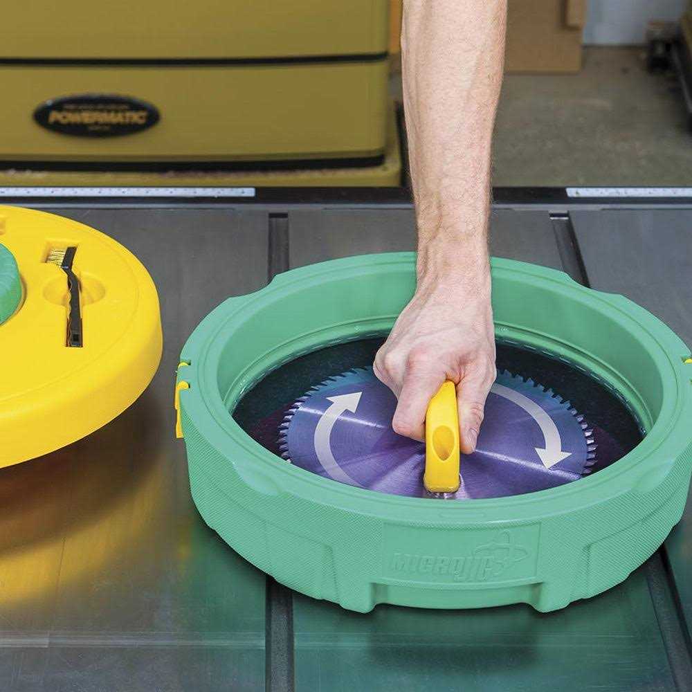 Microjig BLADECLEAN Blade and Bit Cleaning System