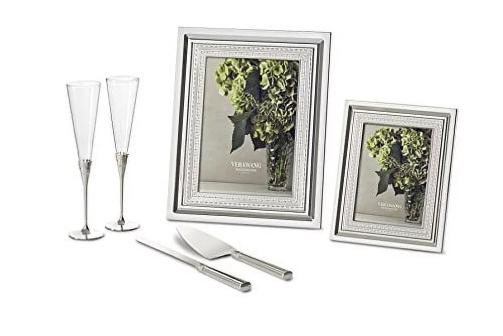 Vera Wang Wedgwood With Love Toasting Flute Pair