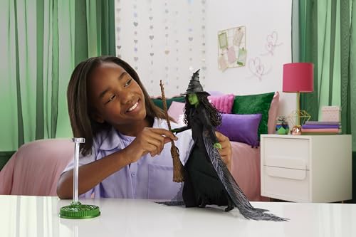 Mattel Universal Pictures’ Wicked: for Good Deluxe Elphaba Fashion Doll with Removable Outfit & 4 Accessories, Inspired by The Movie