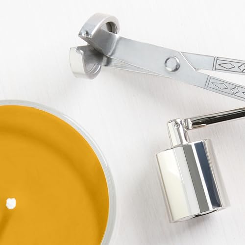 Yankee Candle Sugared Cinnamon Apple, Scented Candle, 22oz Large Jar with up to 150 Hour Burn Time, Giftable