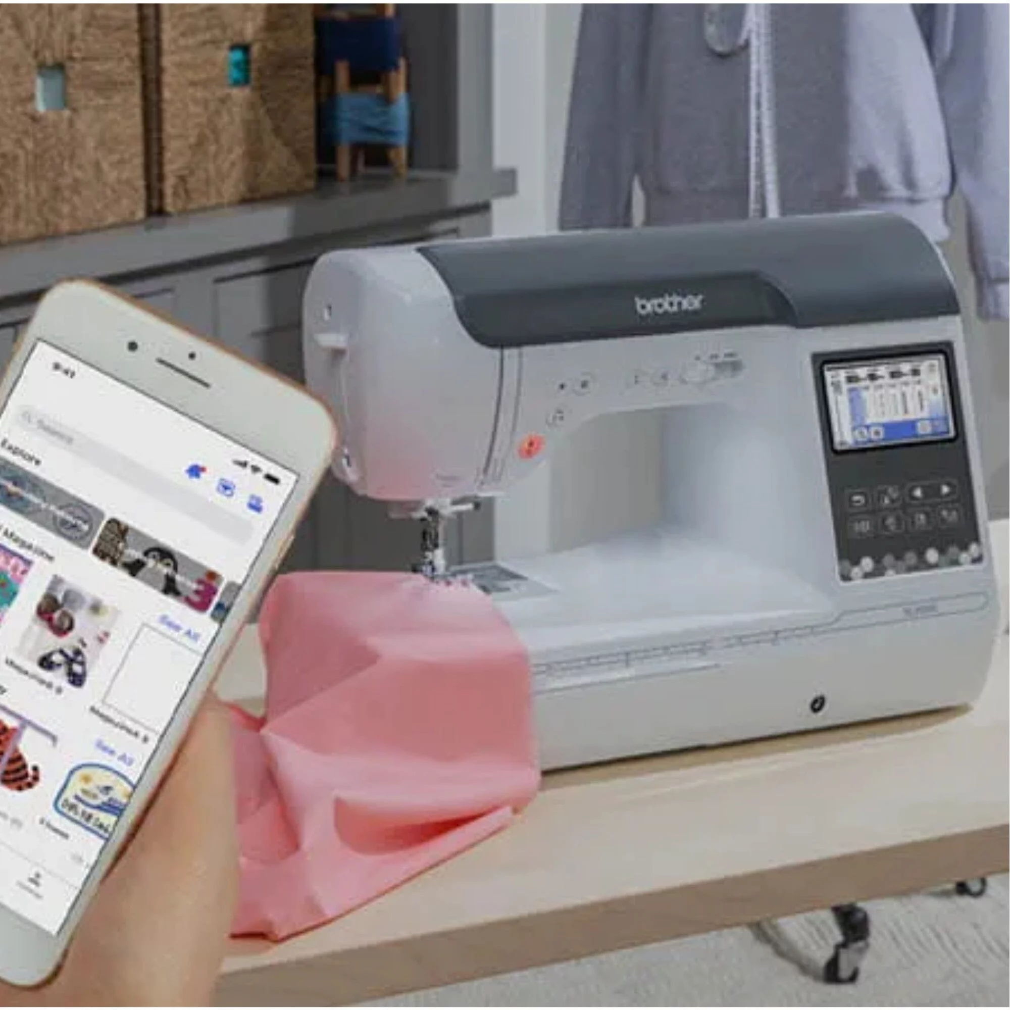 Brother SE2000 Embroidery & Sewing Machine w/ $1,470 Embroidery & Digitizing Bundle